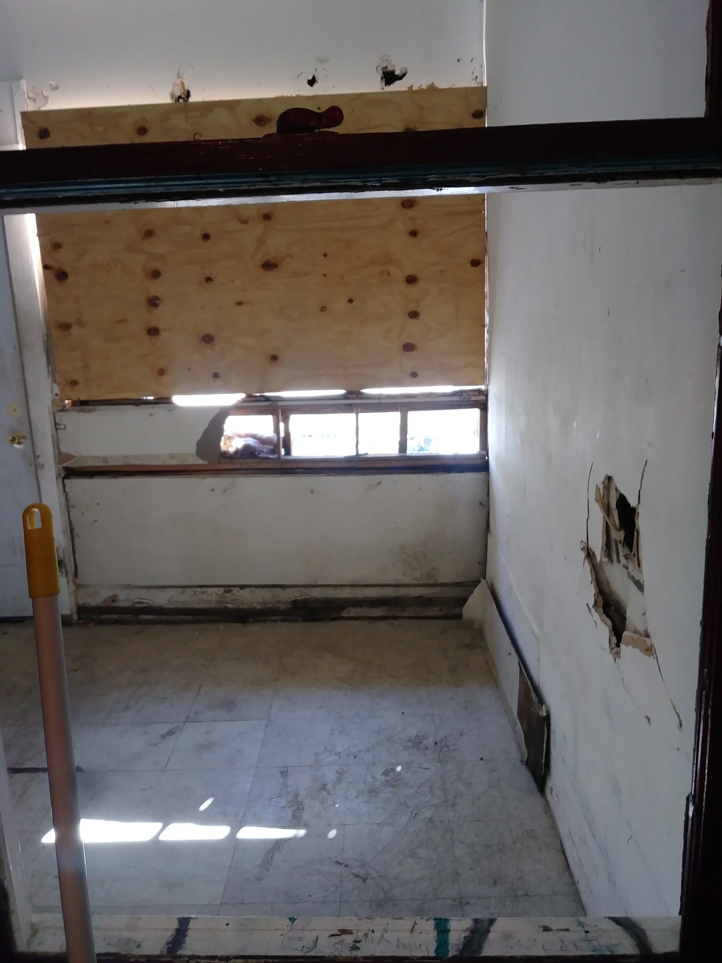 3802 a Rear Apt Windows Before.jpg