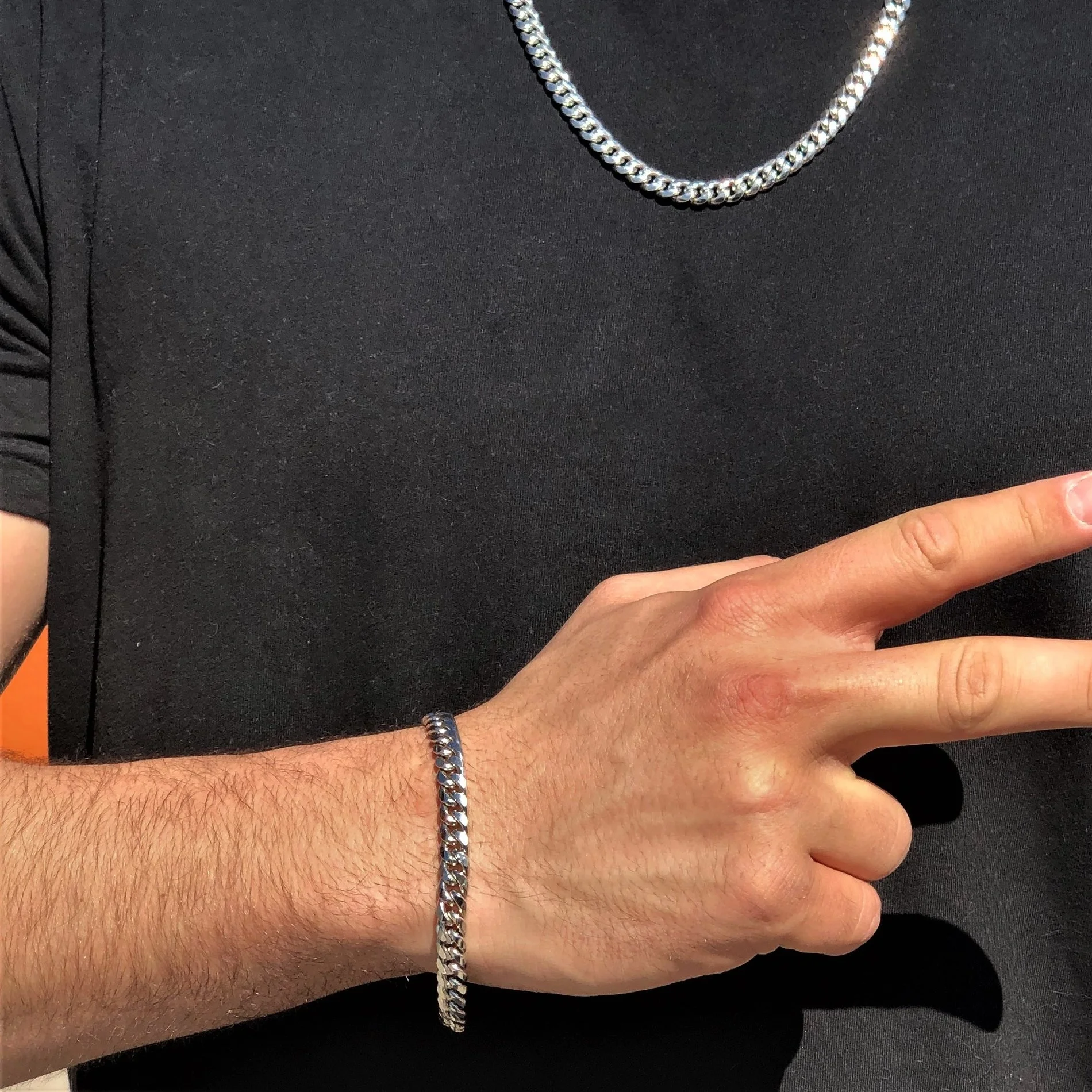10k White Gold Cuban Link Bracelet 
