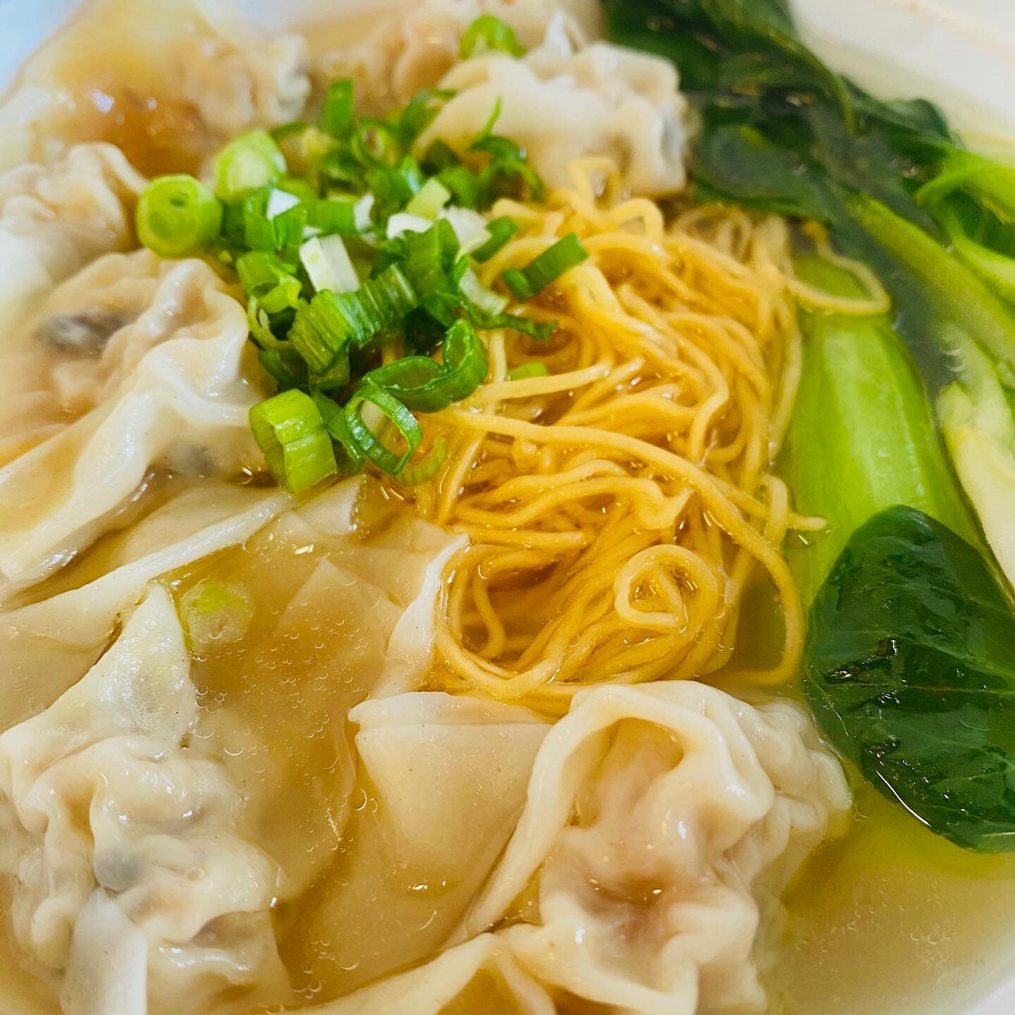 Dumpling Noodle Soup 水饺面 is a traditional Cantonese comfort dish. The key ingredients in the dumpling are plump chopped shrimp and crunchy bamboo and wood ear mushrooms. These juicy dumplings are served with thin egg noodles in a gingery chicken brot