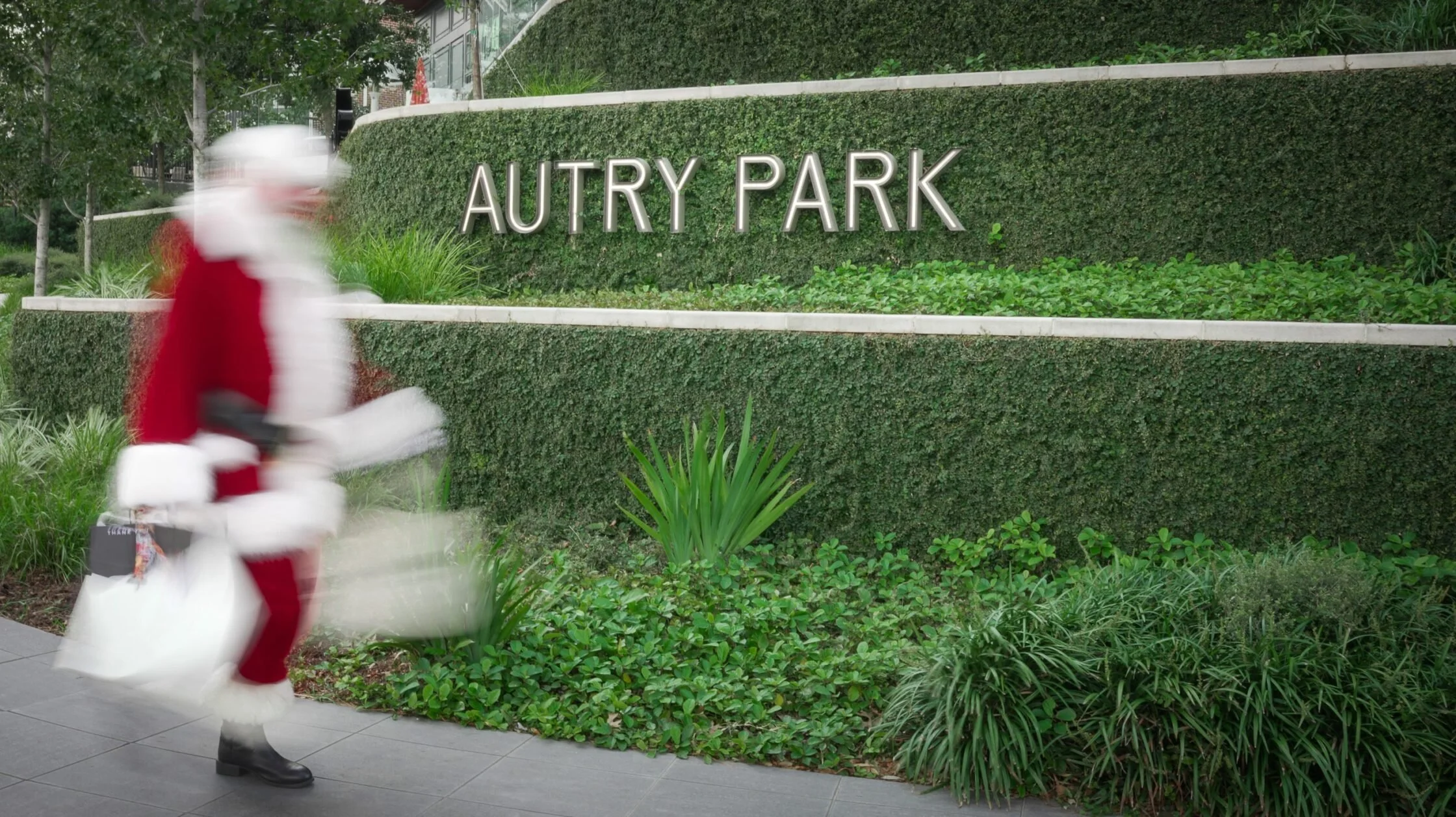 Fresh Finds: Holiday Edition