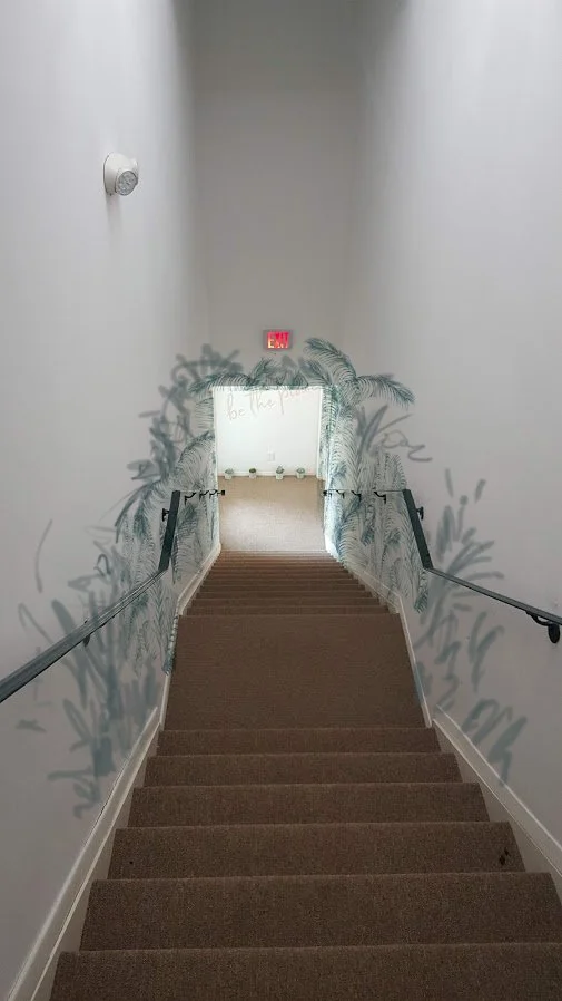 LinHallway_03.jpg
