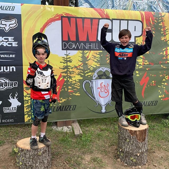 So much fun exploring a new mountain and watching these guys compete in their first downhill race #summerracing @nw_cup #bikingbrothers #podiumfinishes @petitdavina