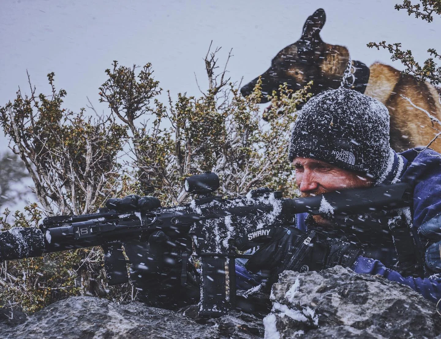 Merry Christmas ya filthy animal 🎅🏼 a little snowy action with @1911syndicate and his @knightarmco ❄️ we love it when the flakes fly ☃️ #utah #rockymountains #wasatchfront #801 #outdoors #outside #snowday #snowflakes #winter #wilderness #wild #ar15