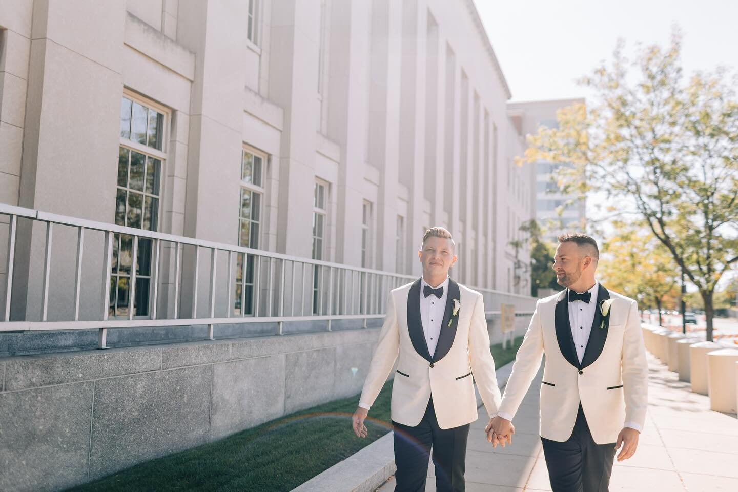Happy anniversary Jeremy and Gordon! 🥂
-
-
-
-
-
-
-

#midwestwedding #weddingdocumentary #documentaryweddingphotography #twogrooms #photographerskeepingitreal #twogroomsarebetterthanone #peoriaweddingphotography #grooms #naturalweddingphotography #