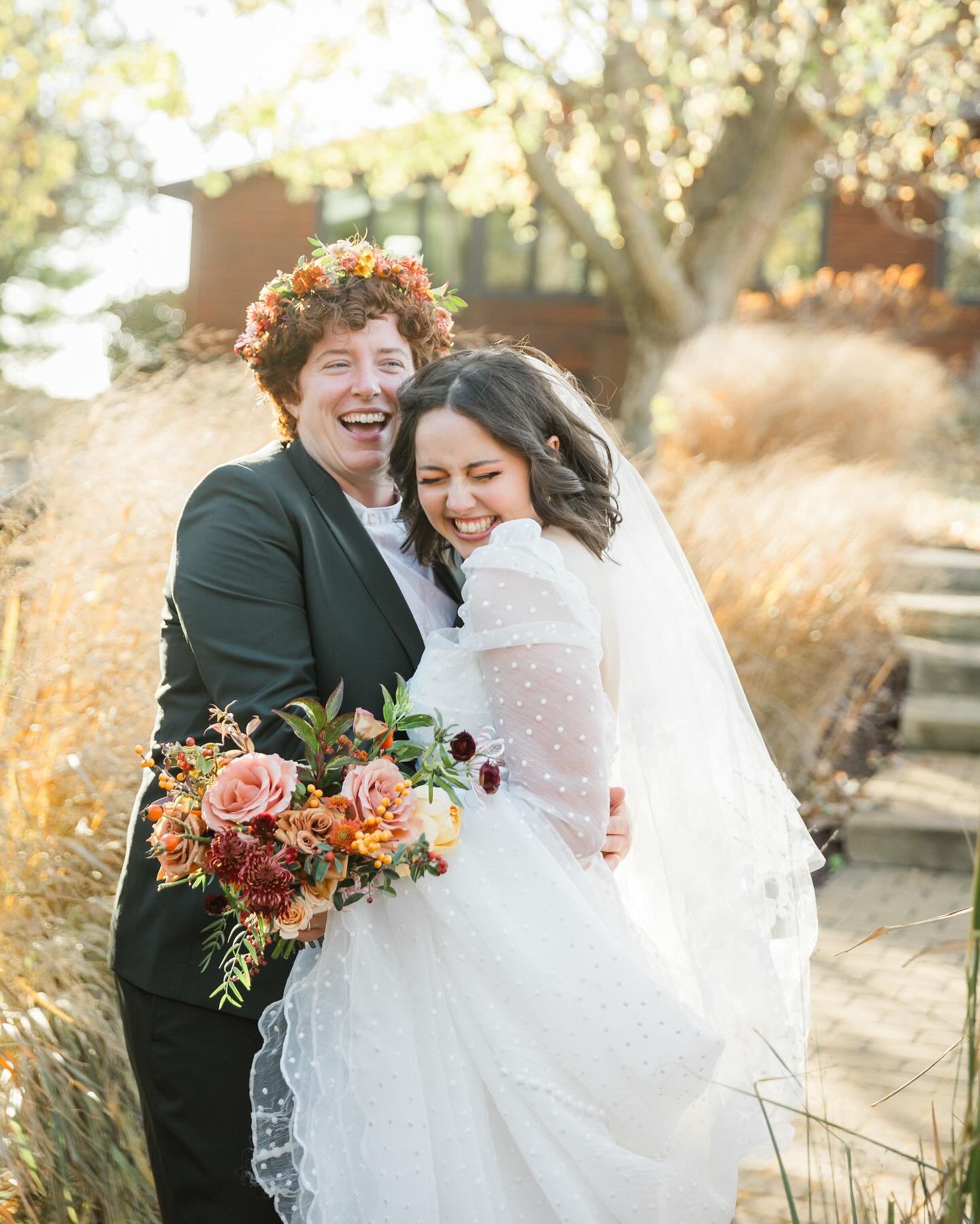 I had the pleasure of wrapping up my 2024 wedding season with Katie and Jessie on the most beautiful Fall day. 🍁