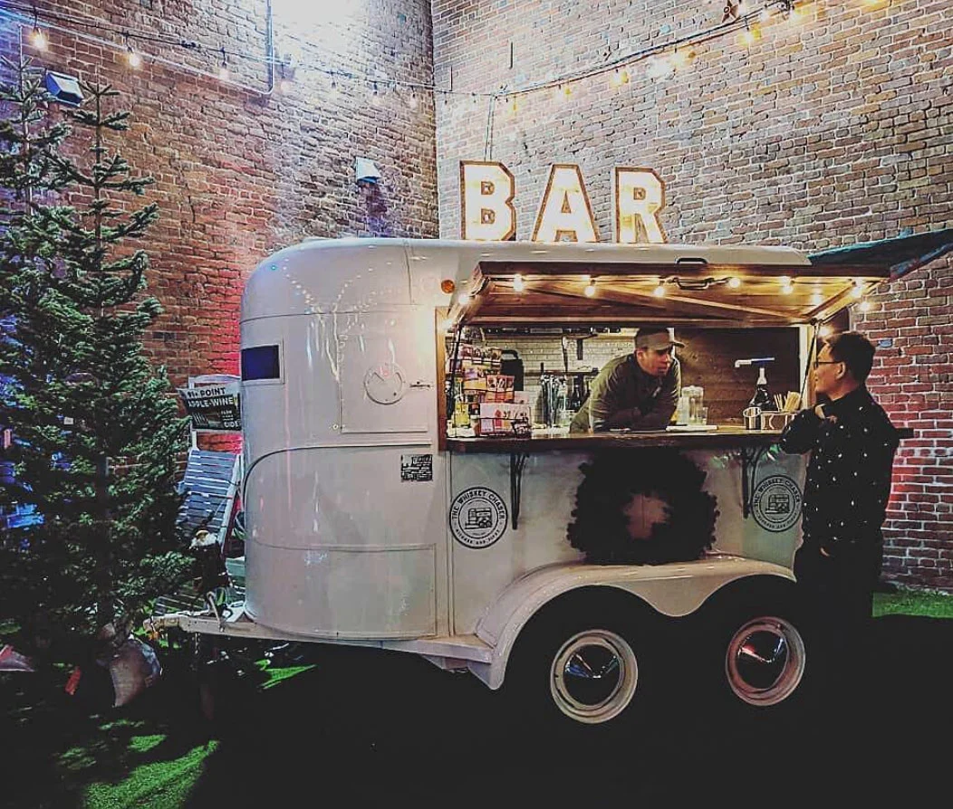 gallery-bar.jpg