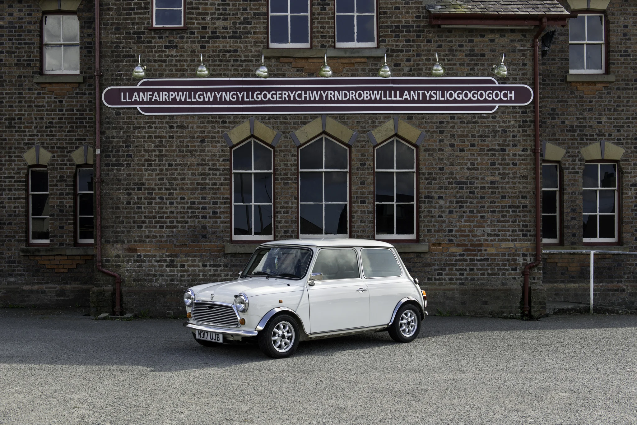 1995 ROVER MINI MAYFAIR | OWNER - ABBIE & ZAC REILLY | LOCATION - LLANFAIRPWLL