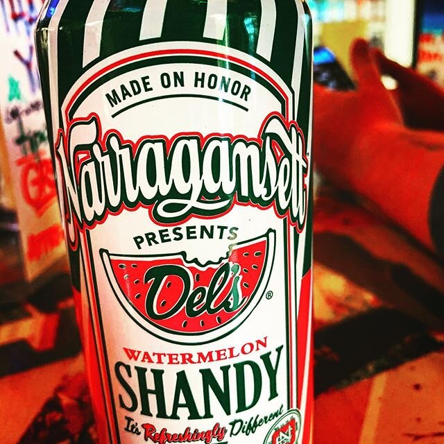 !!!!Today’s Specials!!!!
Stuffed shells served with garlic bread and a house salad (paired with) a Narragansett watermelon summer shandy(BOGO)!
Give us a shout for pickup or delivery (239)472-1581
We are also open for dine in!!!
#watermelon #sa