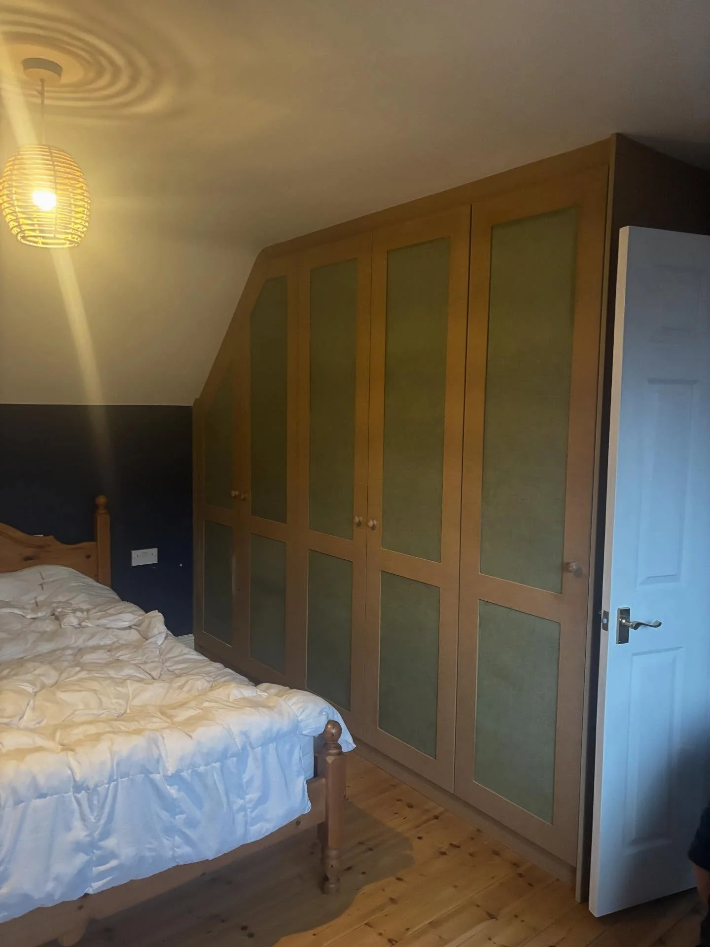 One of the wardrobes from this week all ready for paint. 

#bespokefurniture #fittedfurniture #madeinsuffolk