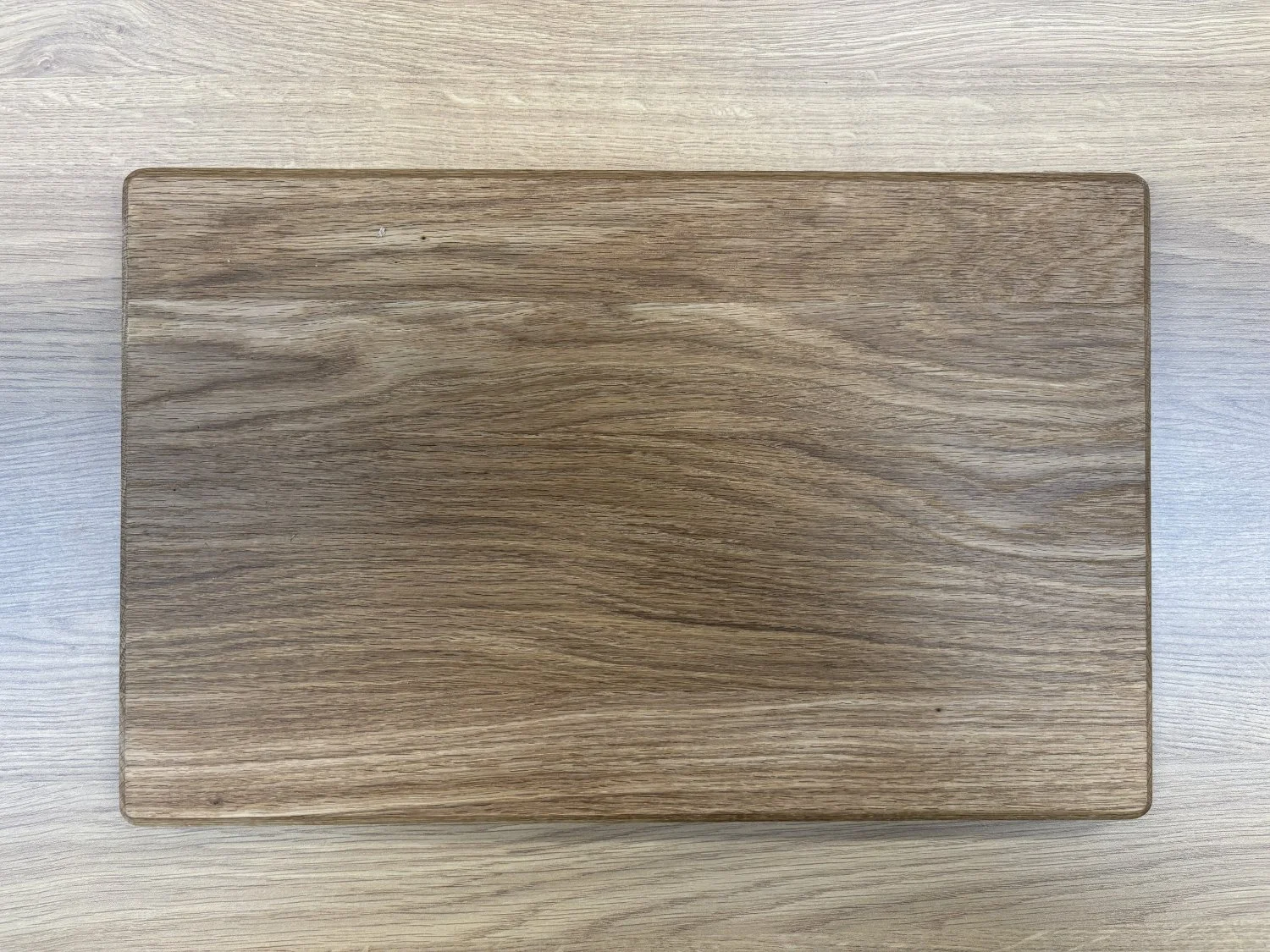 Oak chopping board.jpg