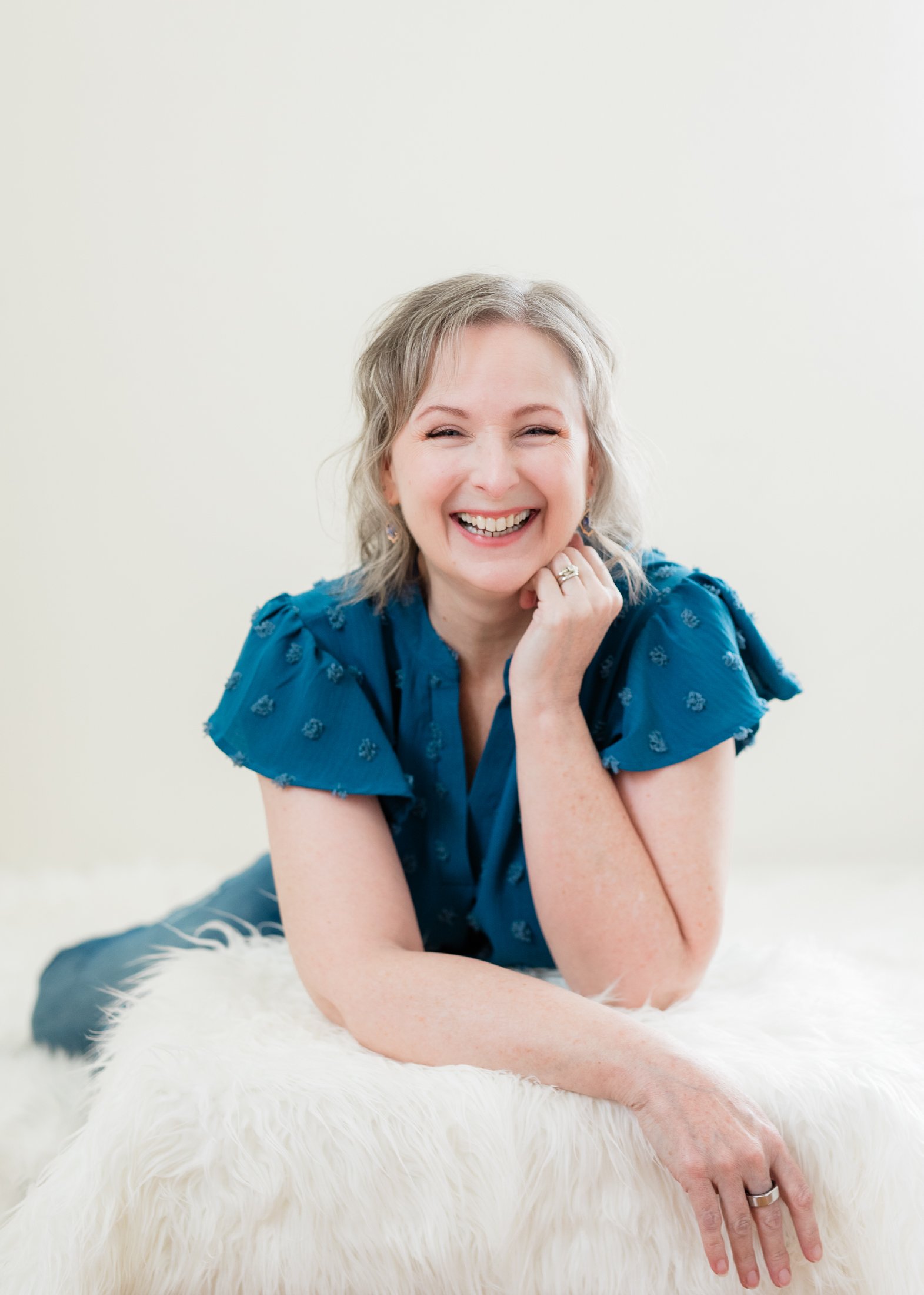 wise-women-50-over-50-houston-laurie-portrait (4).jpg
