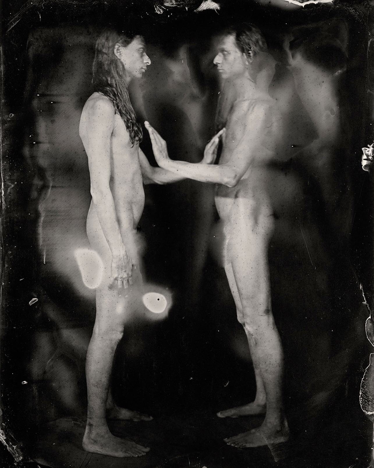 the passing from one body into another
&bull;
#wetplate #wetplatecollodion #collodion #tintype #experimentalphotography #alternativeprocess