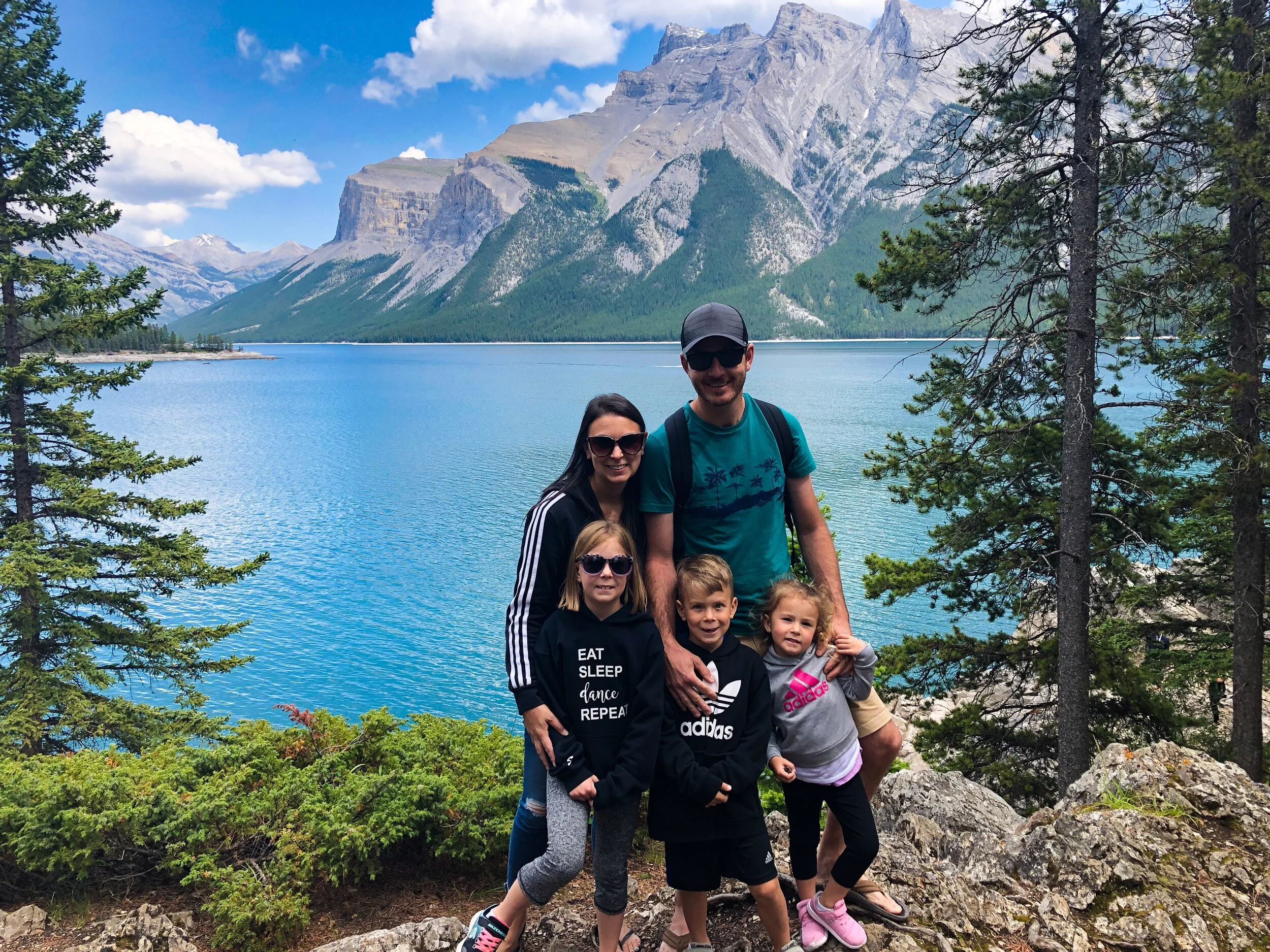 076 Great Ways to Explore the World From Home