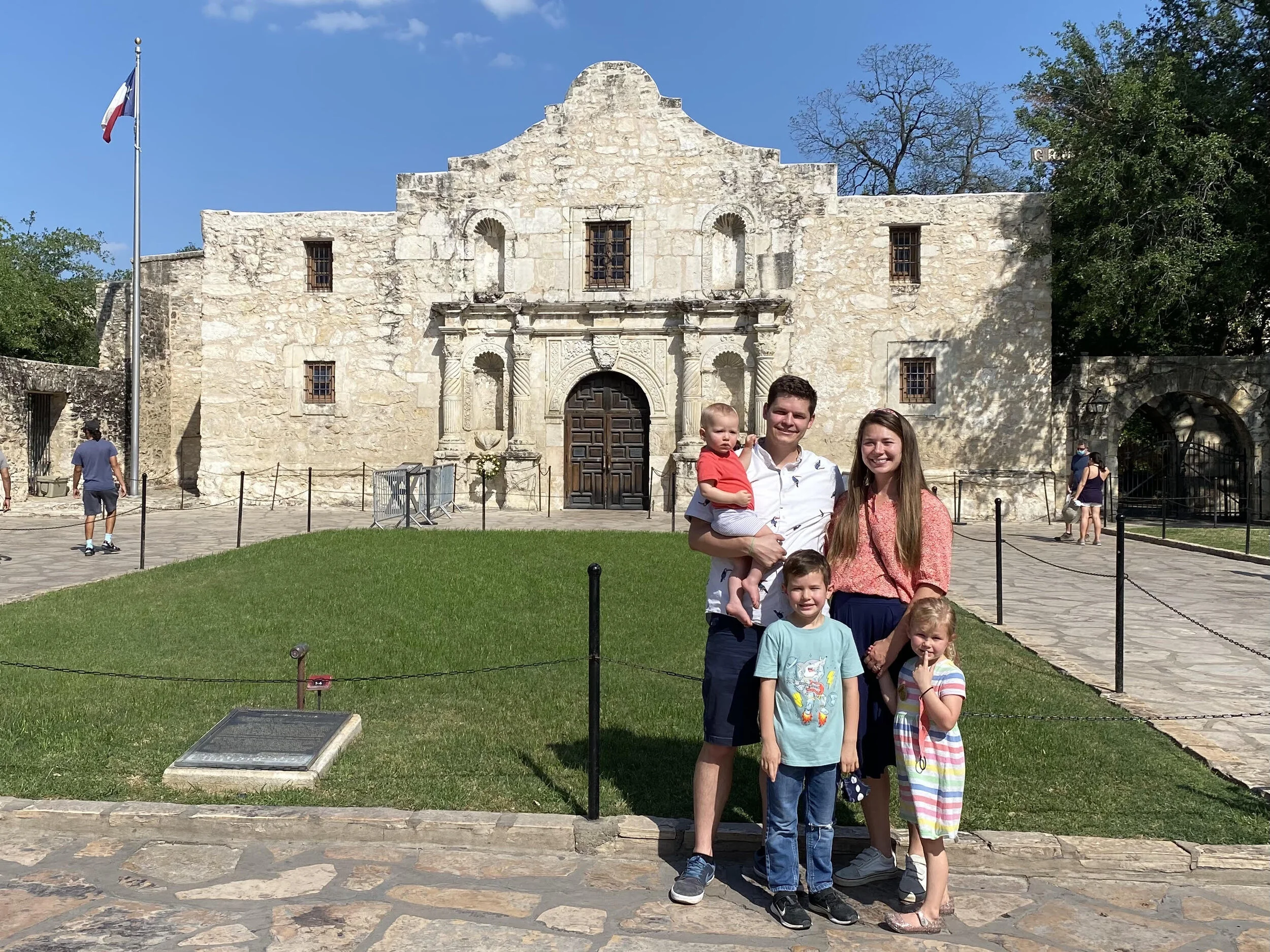 All the Fun Things You Should See, Do, and Eat in San Antonio