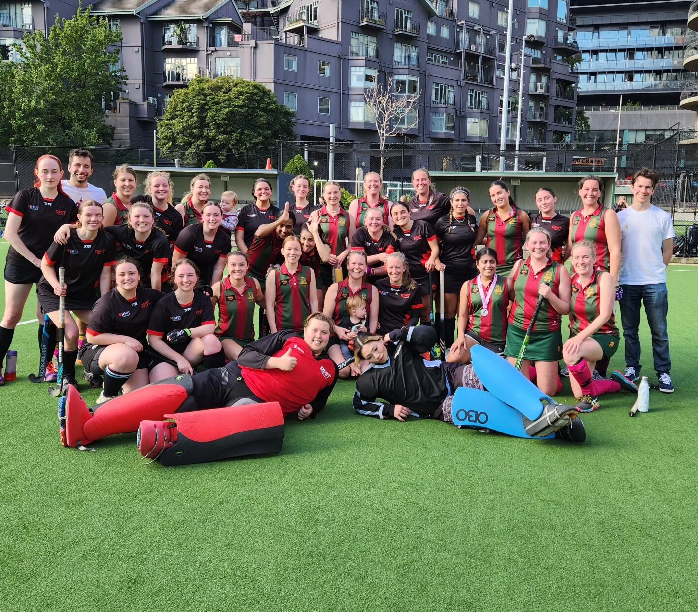Womens Round 2023 💗
MHSOB HC celebrated the wonderful women in our hockey community by wearing pink socks and pink ribbons 🎀 

Round 5 results: 
🏑 Womens VL2 lost 1-3 
🏑 Womens Metro East won 5-0 

Congratulations to Anesha Parsot, who during her