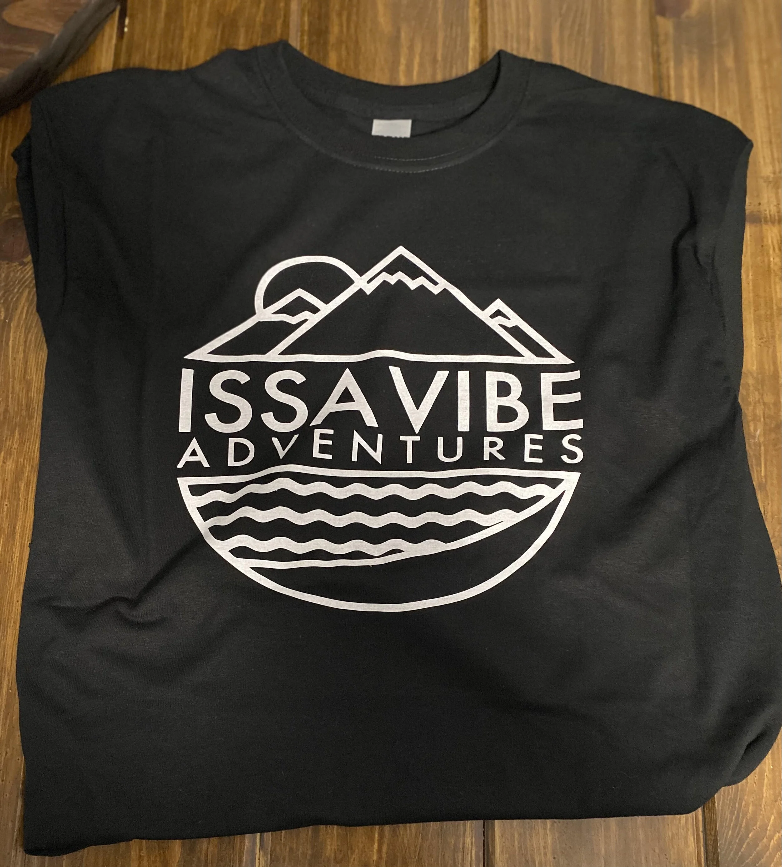 issa vibe t shirt