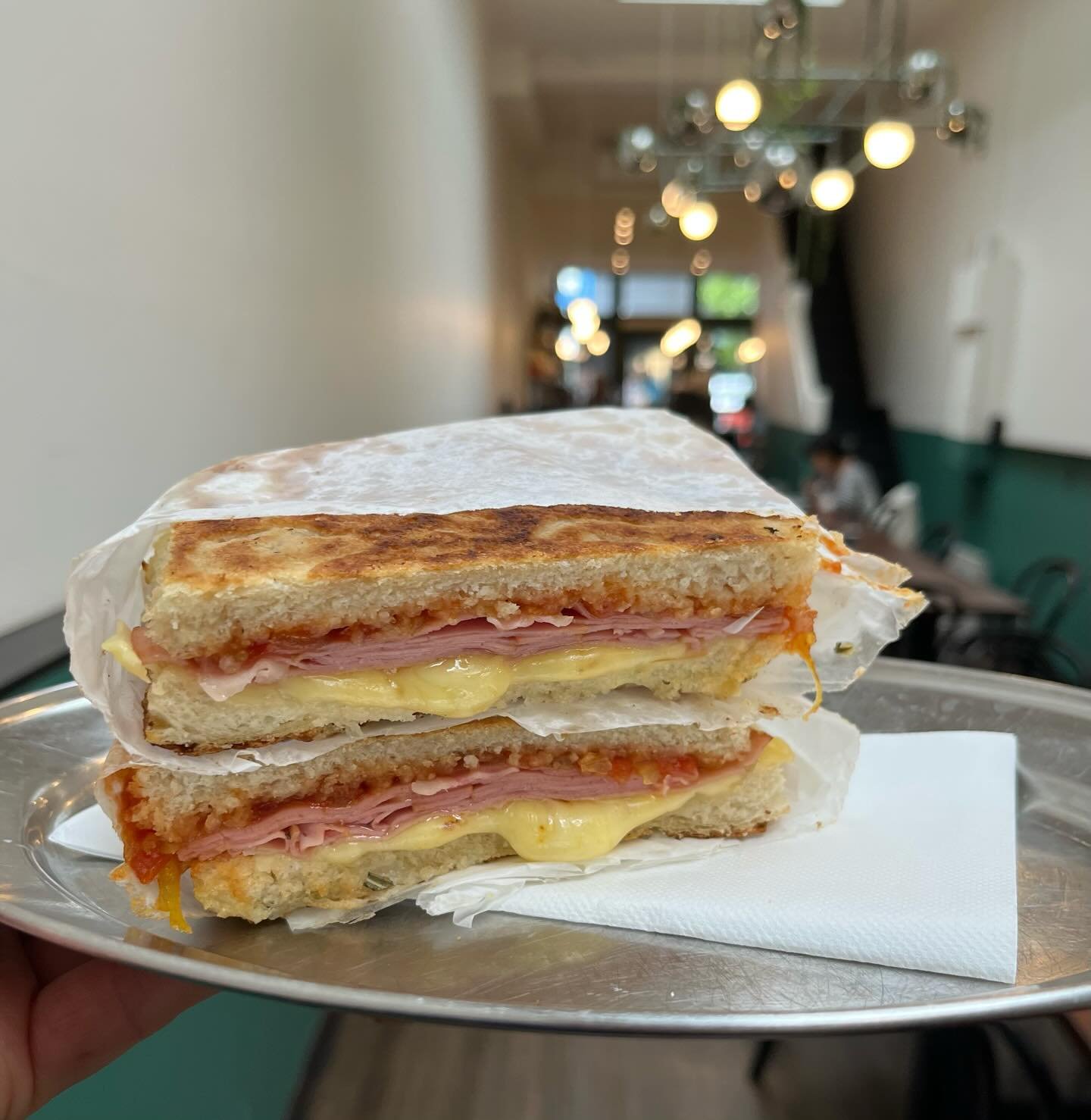 Made to order sandwiches everyday from 11:30am.. on Summer Kitchen sourdough or our very own house made focaccia 🙌
.
.
.
#sandwich #healthylunch #deliousfood #hobarttasmania #bertahobart