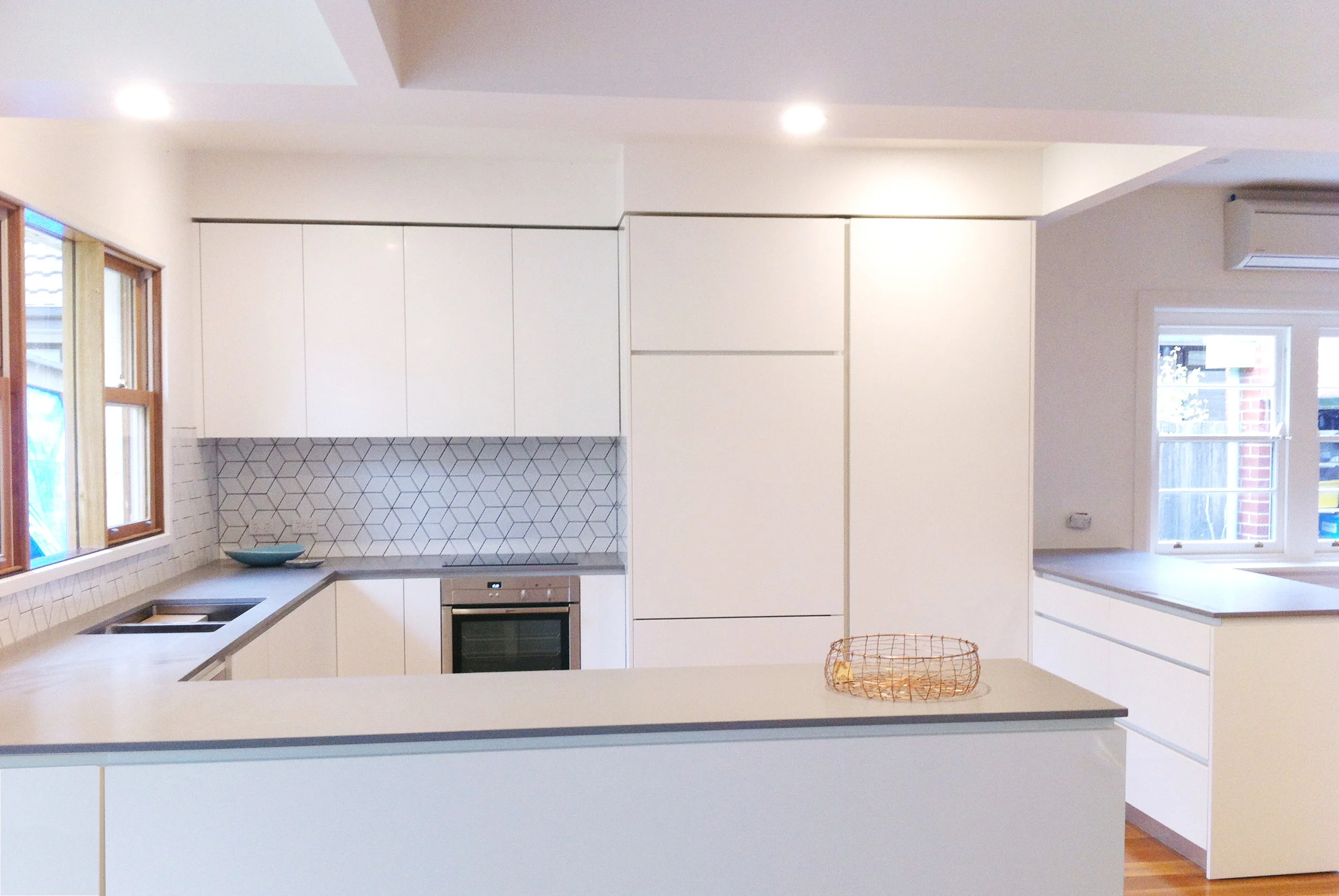Kitchen 2.jpg