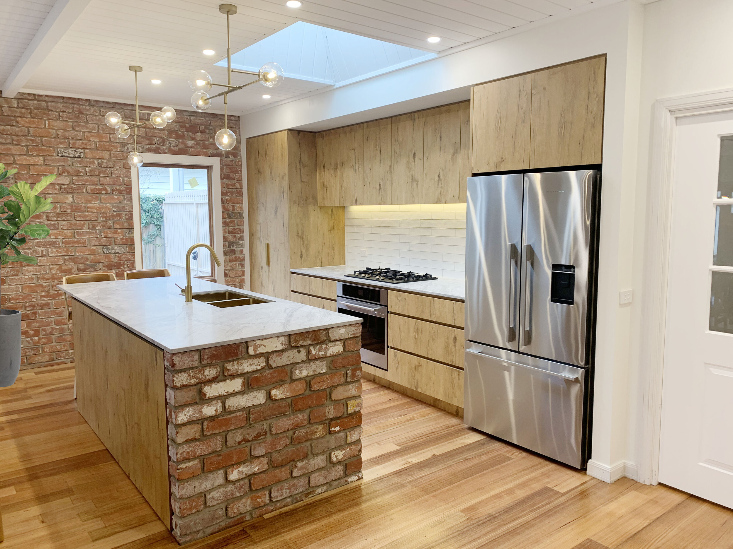 Kitchen side.jpg