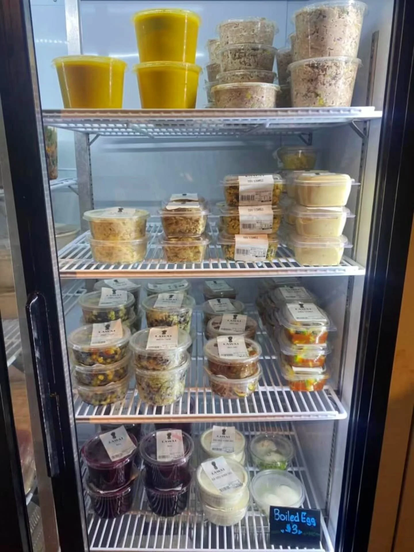 Full grab &amp; go chills! House made sandwiches, salads, dips, soup, etc.. also FRESH LOCALLY CAUGHT ONO! 
Market open daily 630am-8pm