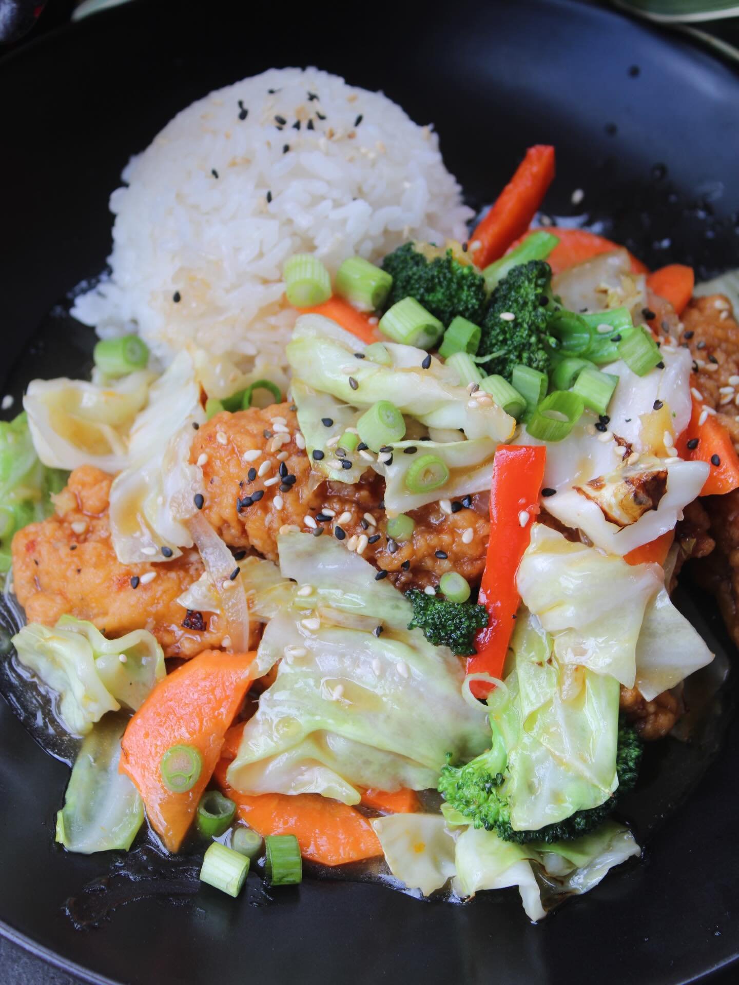 Orange chicken plate today 11-3pm 808-332-7001