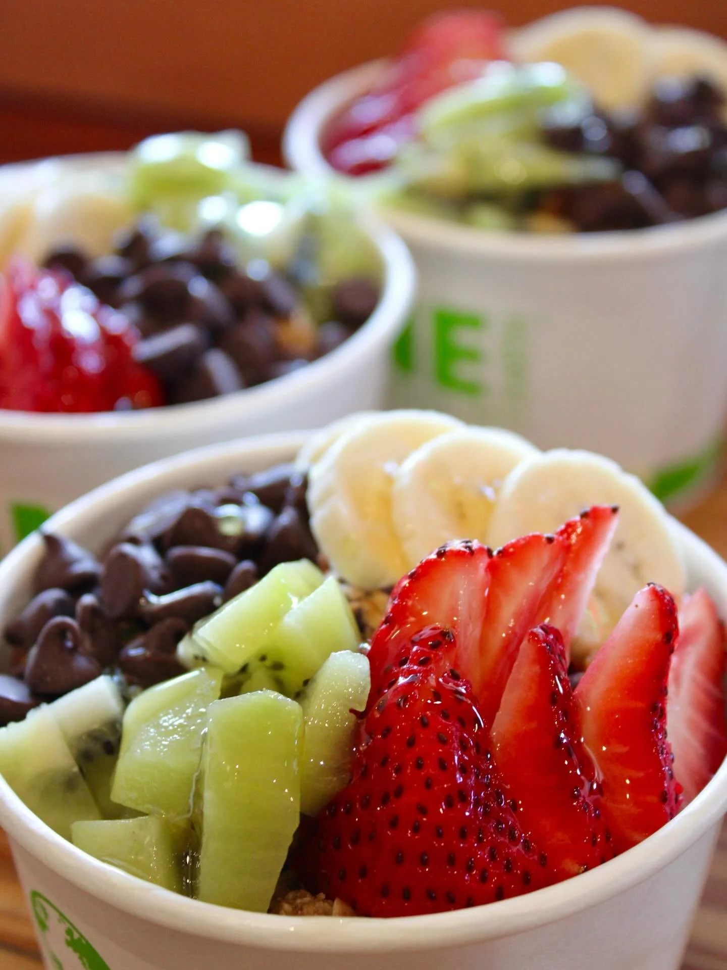 A&ccedil;a&iacute; and Soft serve available daily