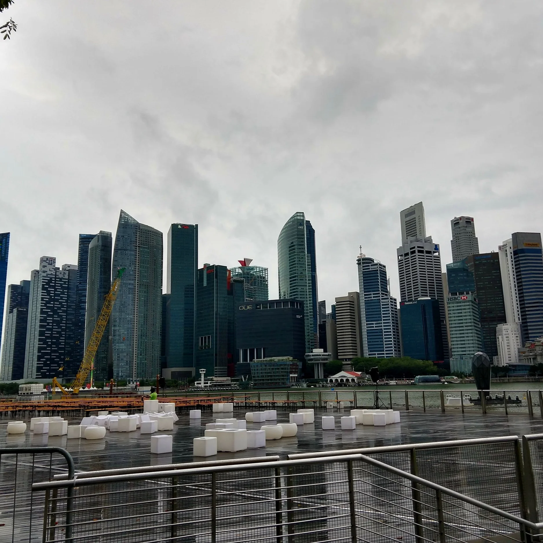 Making a layover into a playover: Singapore