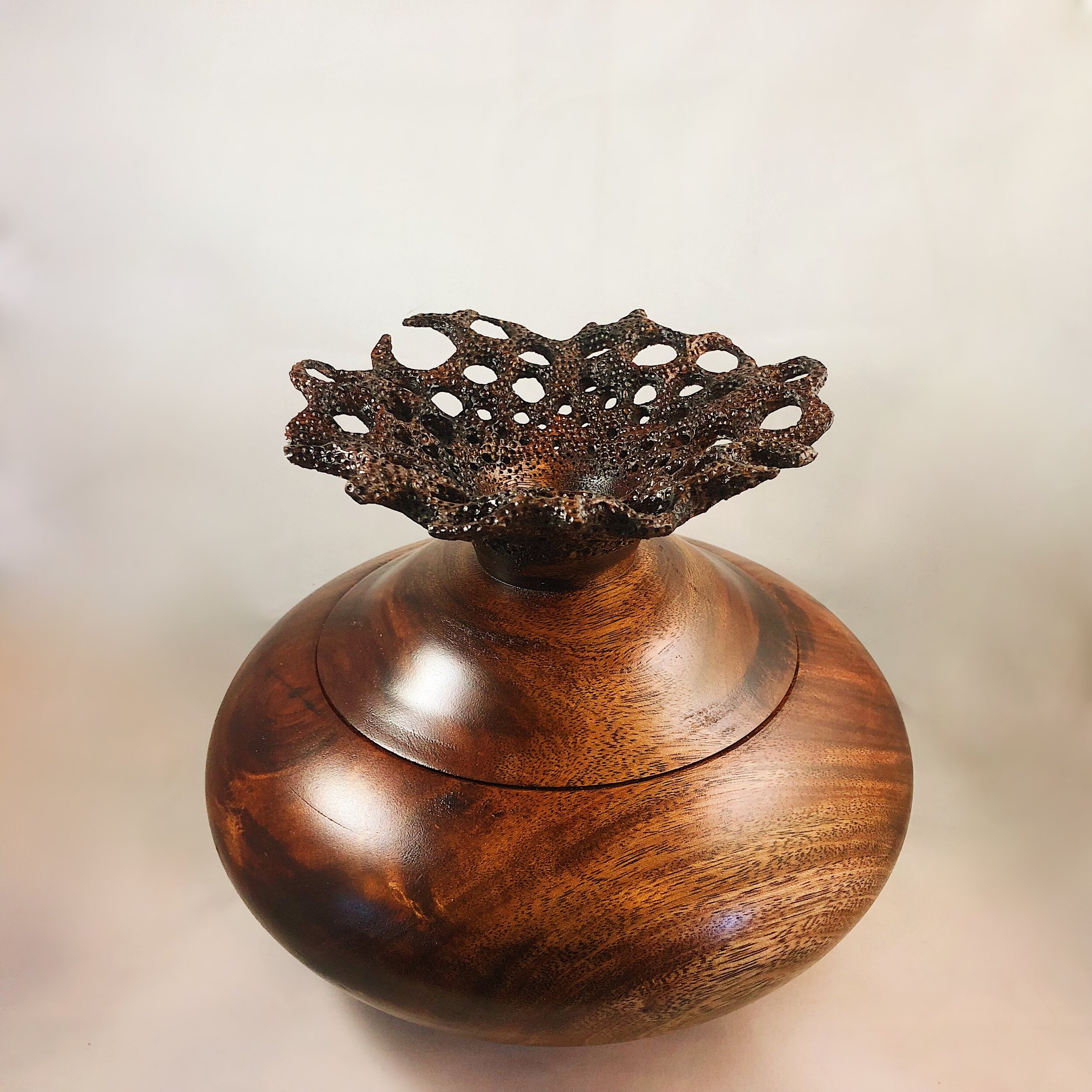 Coral Urn