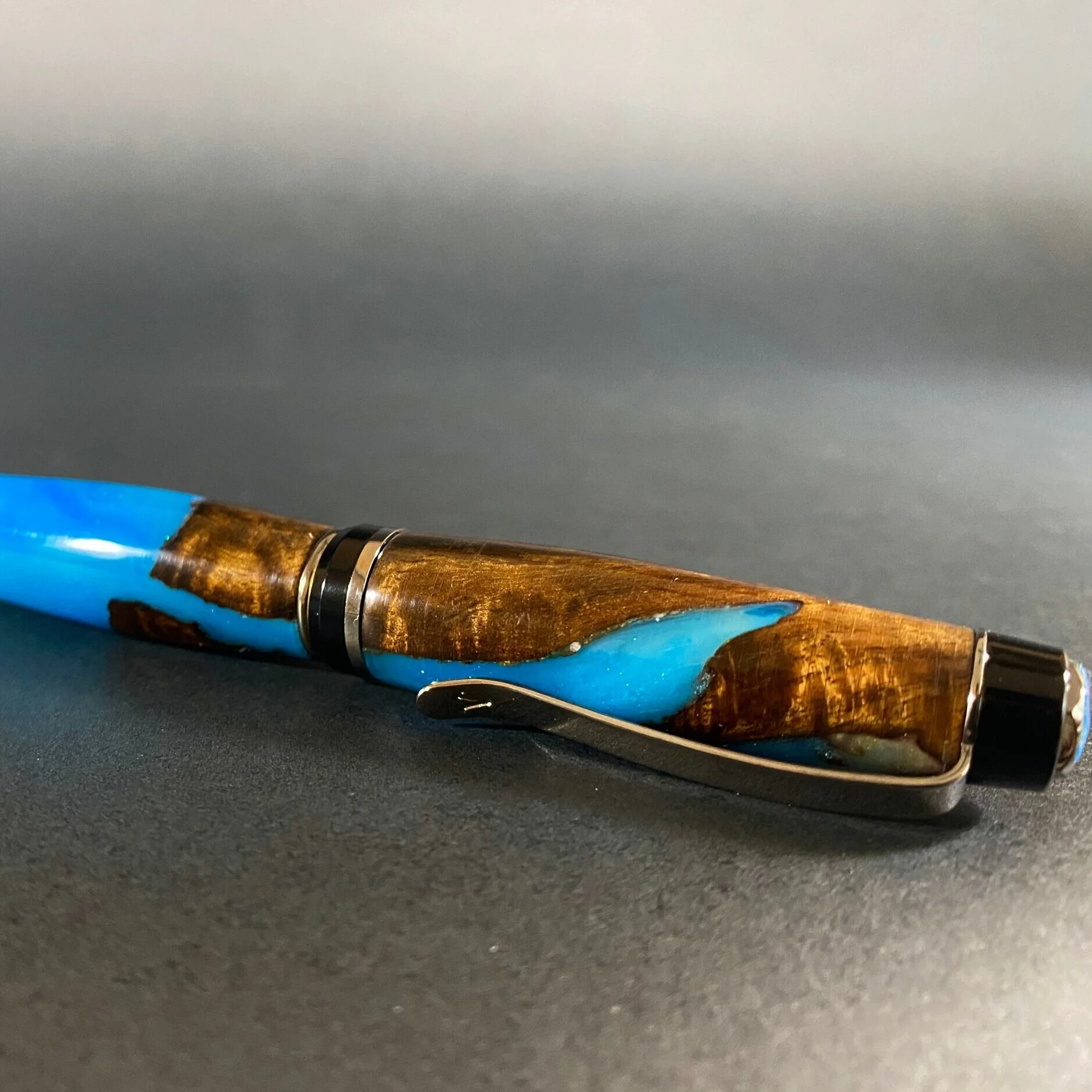 76A58579-C71E-4121-B229-899663D9A8ED