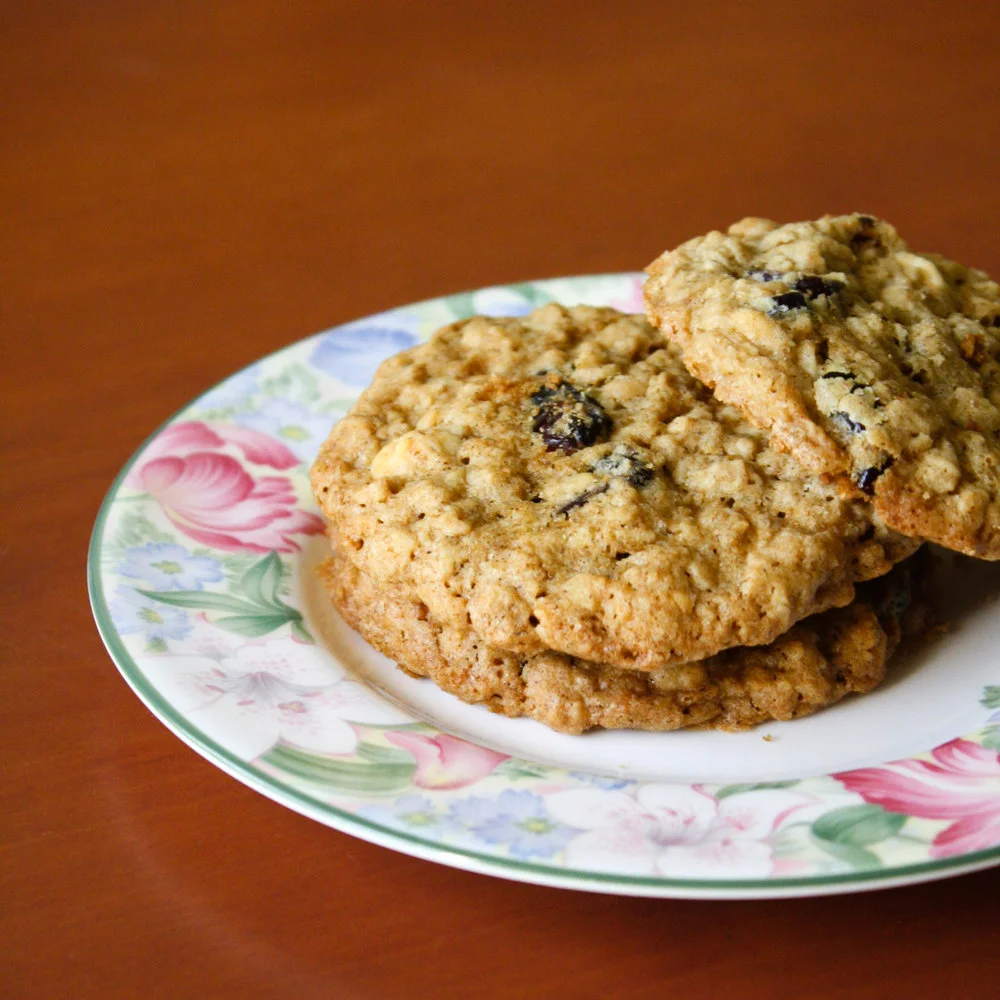 OATMEAL CRAISIN WHITE CHOCOLATE COOKIES