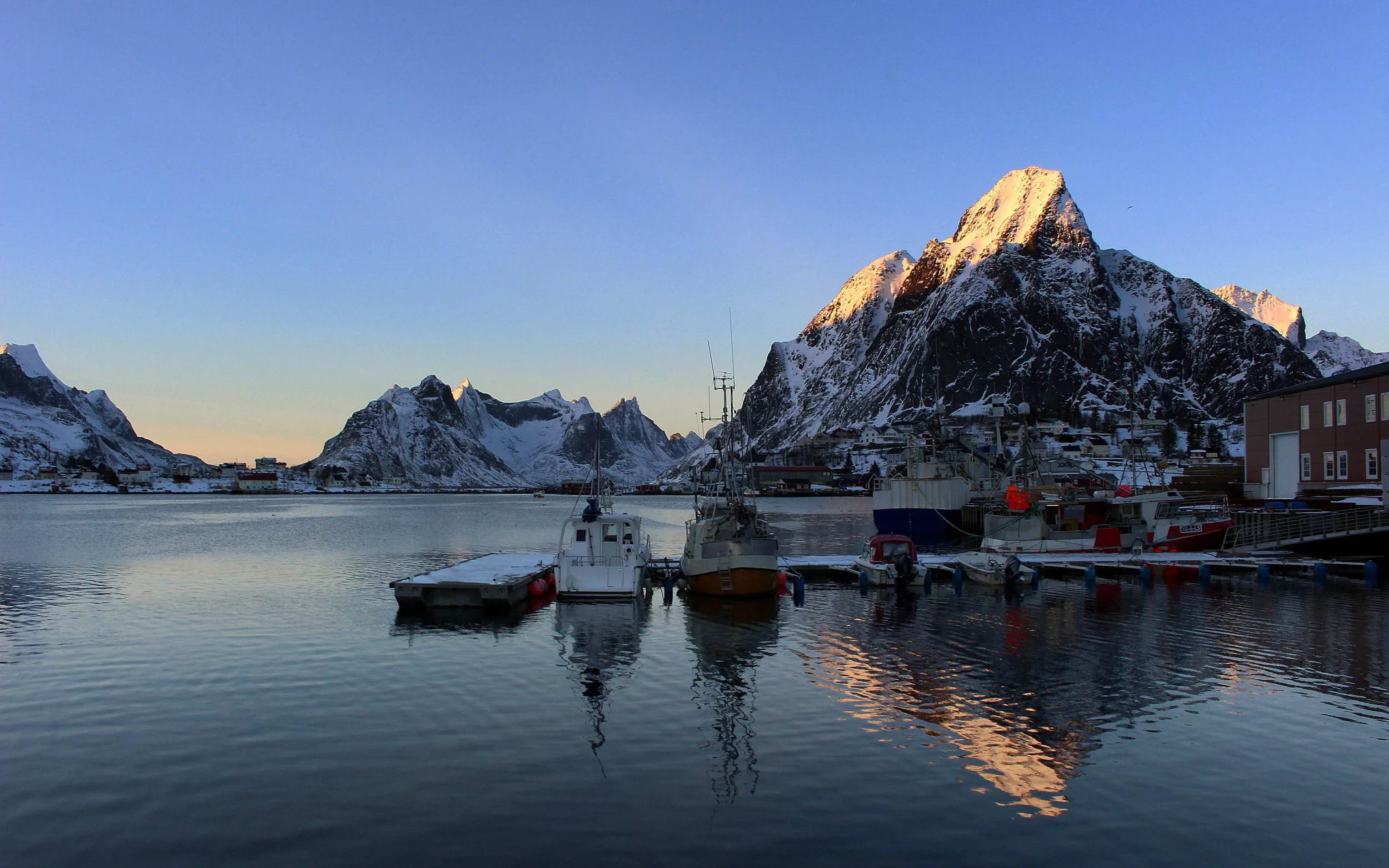 Reine, Norway (February 2019)