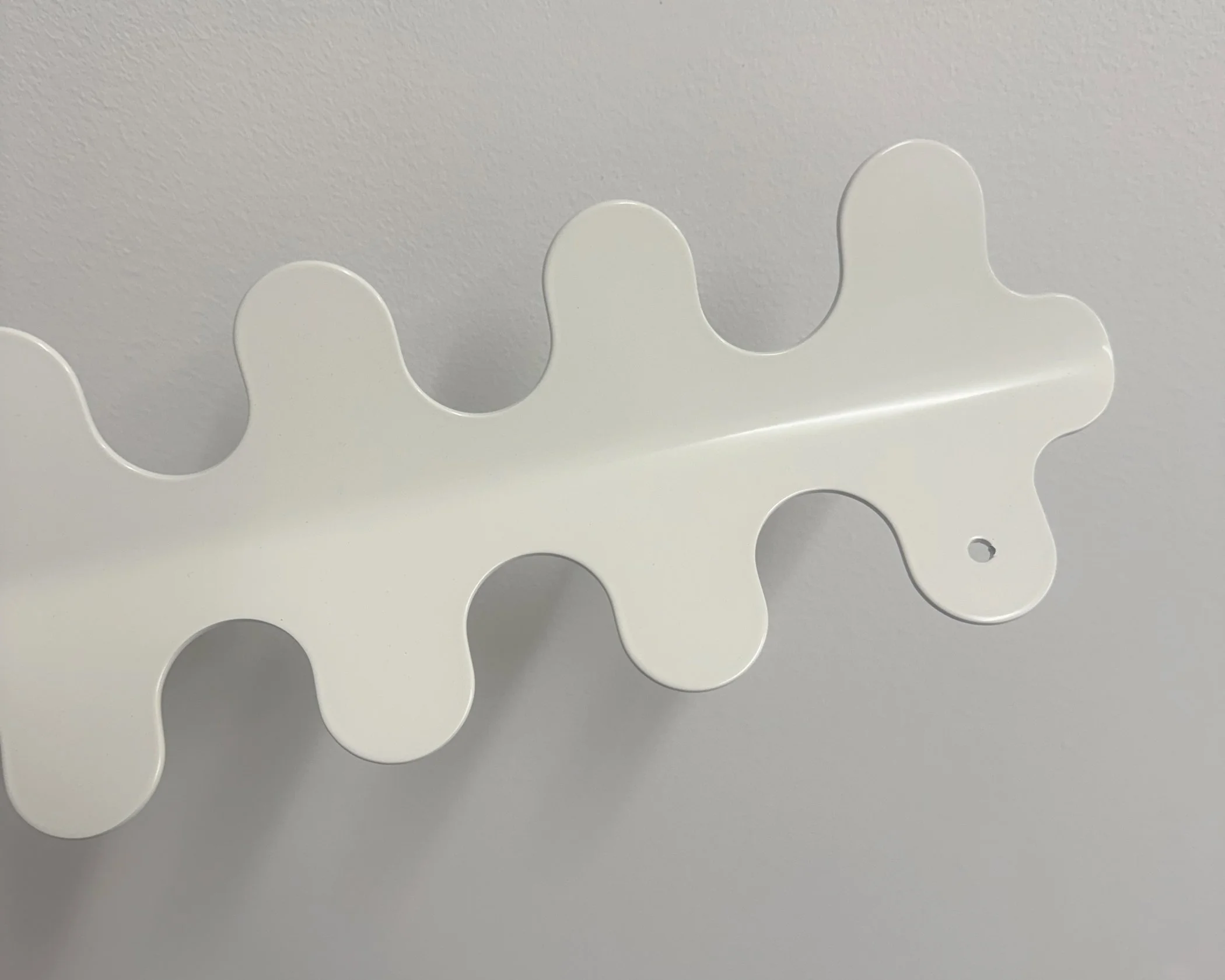 Wiggle-Wall-Hanger-6-Hook-Off-White.jpg