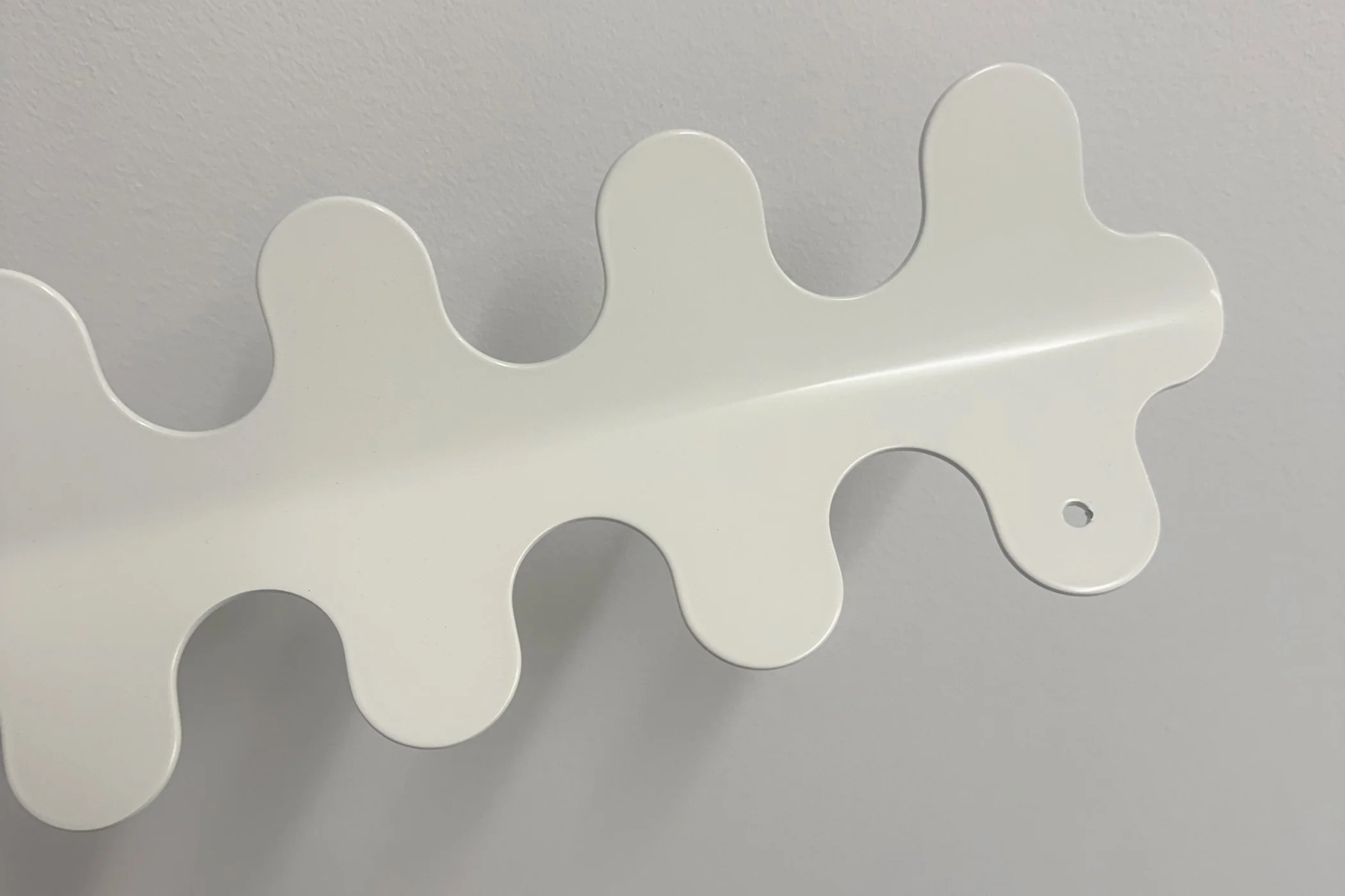 Wiggle-Wall-Hanger-6-Hook-Off-White.jpg