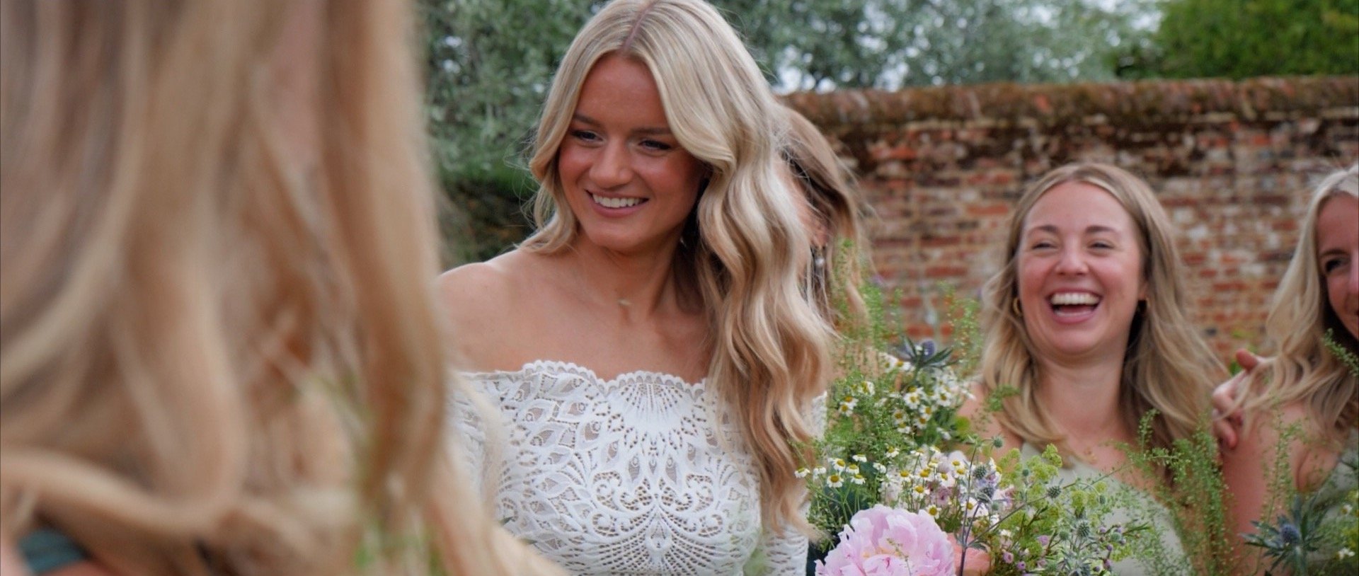 Stunning bride - Lauren at Great Lodge - Essex - 3 Cheers Media.jpg