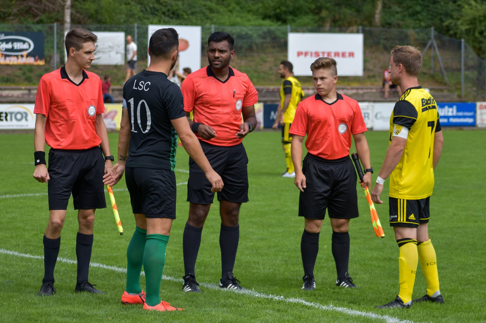 Favorit zu Gast in Altdorf 