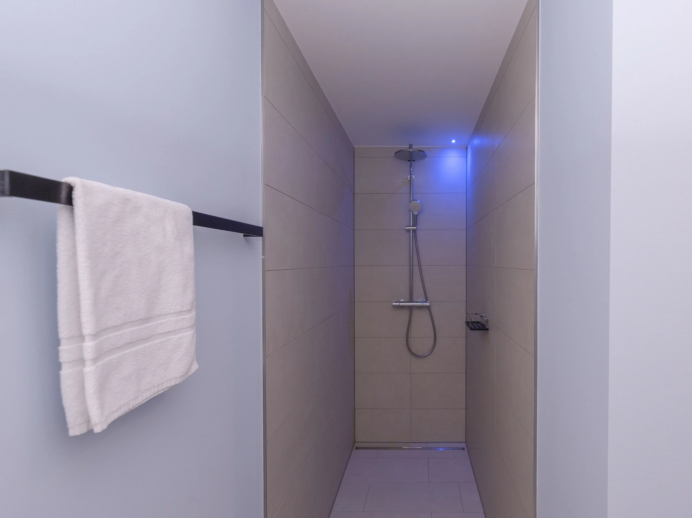 Zum Garten 7 Regendusche.jpg