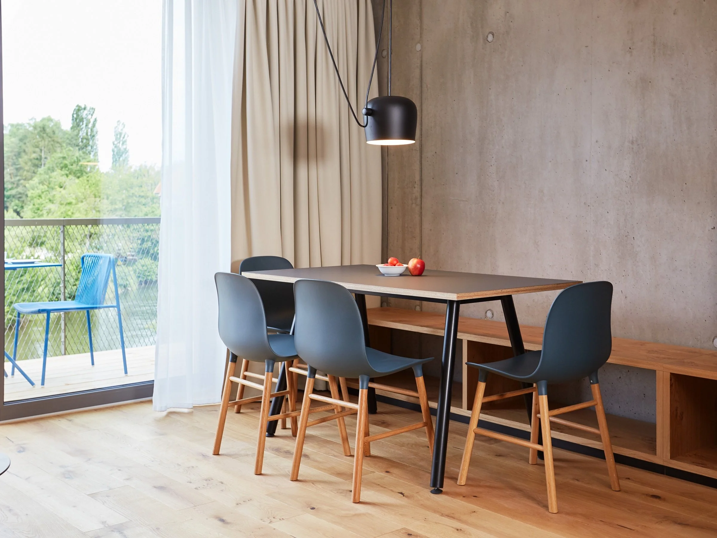 Storchennest 2 großzügiger Essbereich.jpg