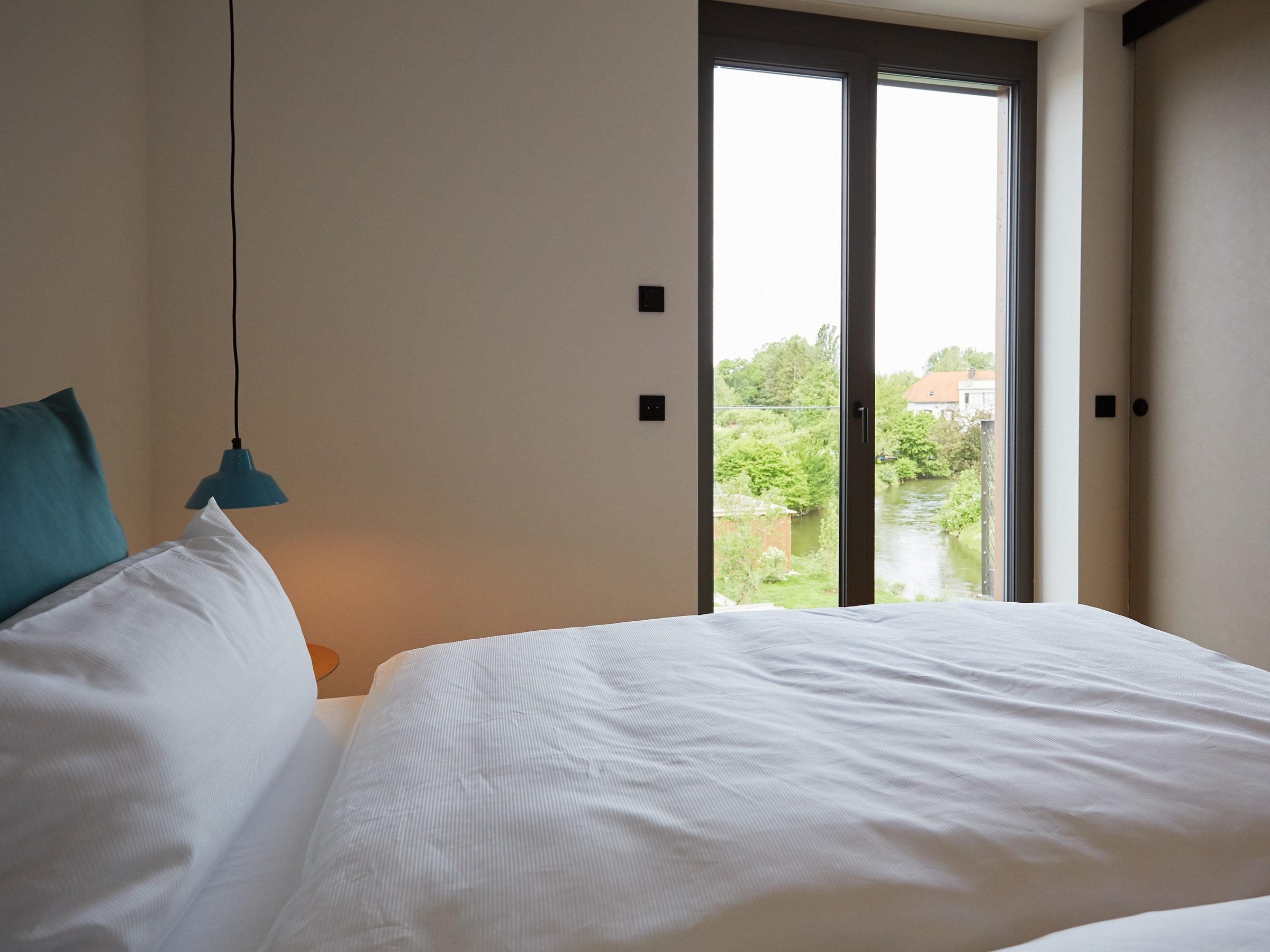 Storchennest 12 Doppelbett mit Ausblick.jpg