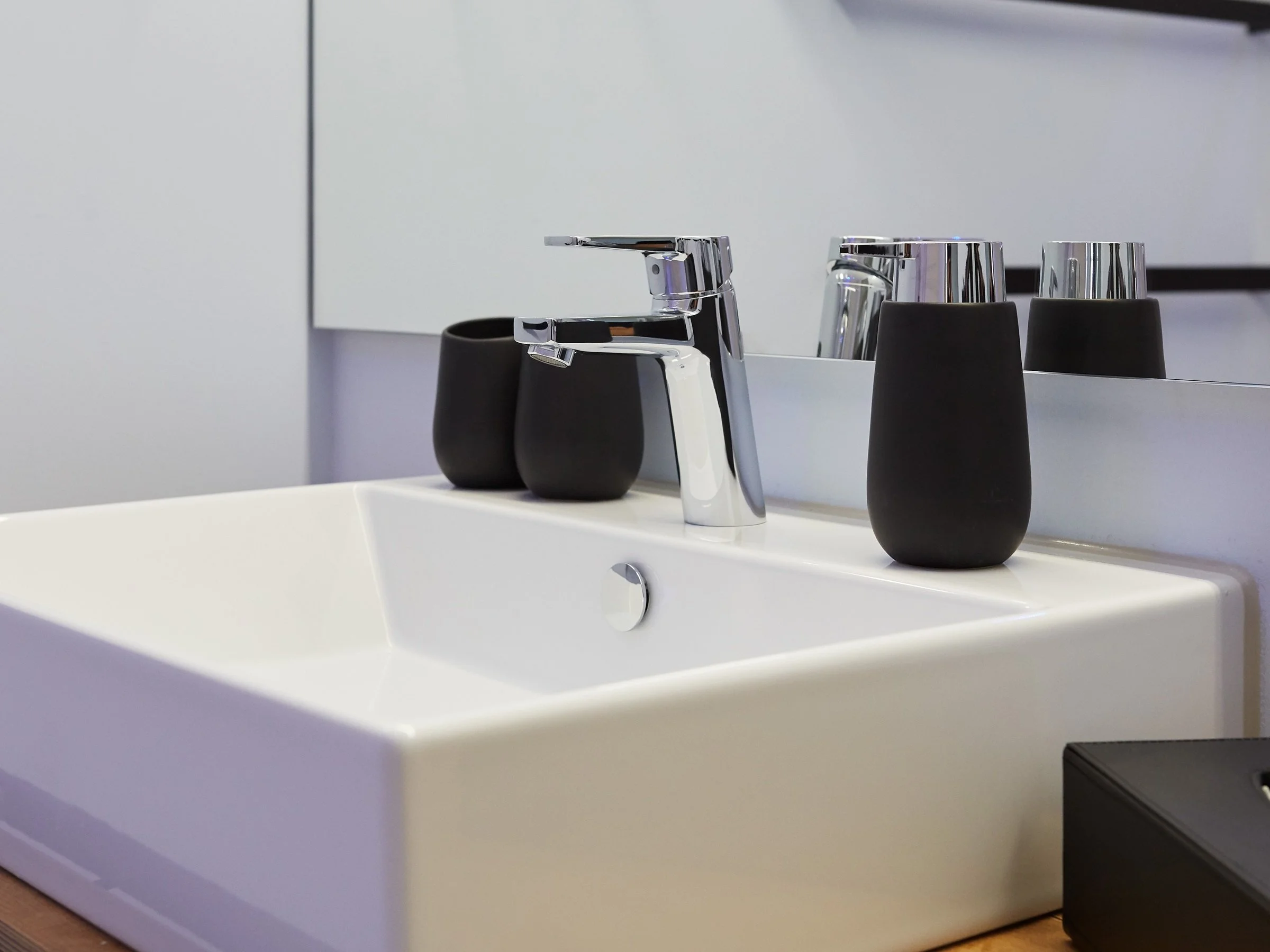 Storchennest 22 Waschtisch.jpg