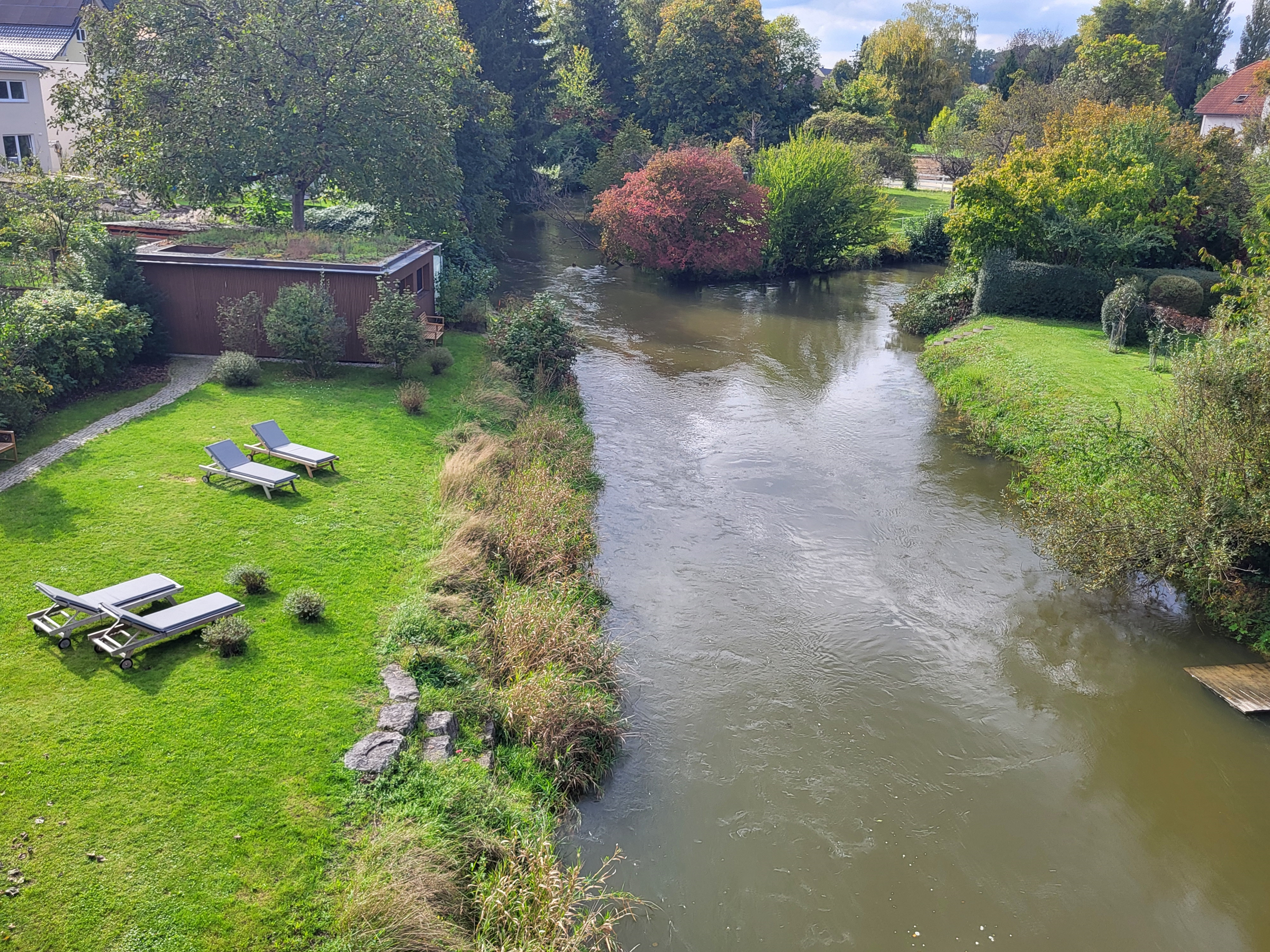 Über dem Wasser 19 Auszeit am Wasser.png