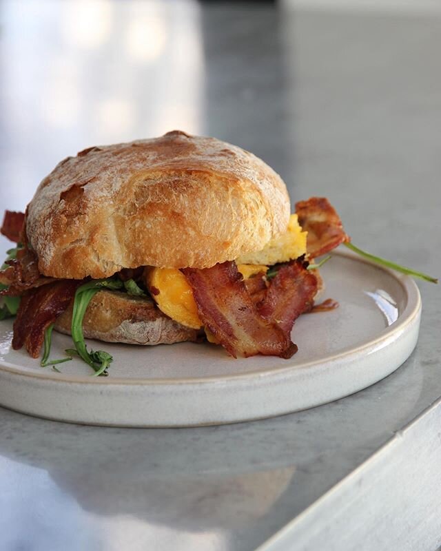 We don&rsquo;t know what&rsquo;s more dreamy, our polished concrete tables or our breakfast buns... either way, it&rsquo;s a win win ✌🏻 #baconisgoodforme