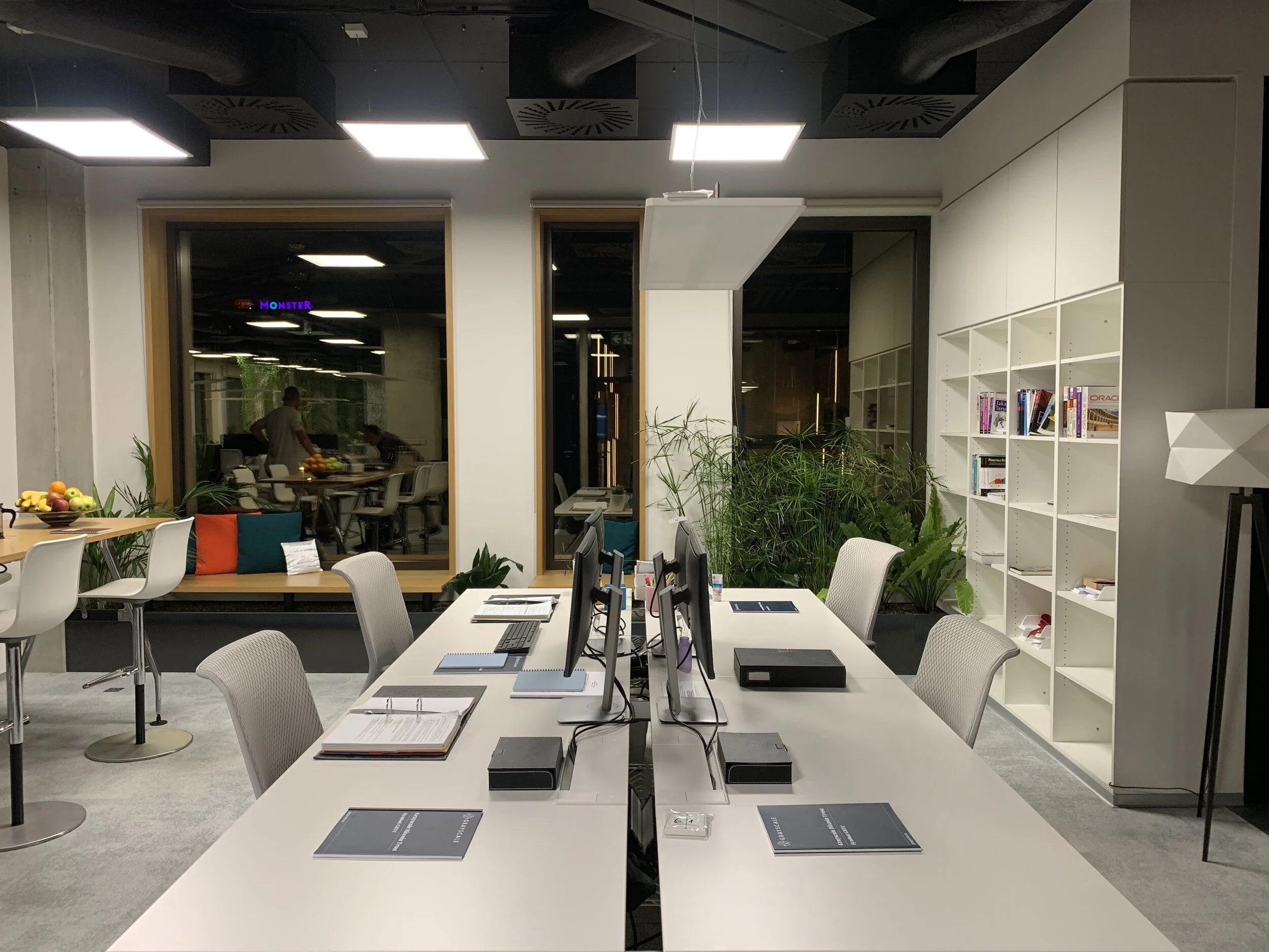 Setdesign / Office / Build on location