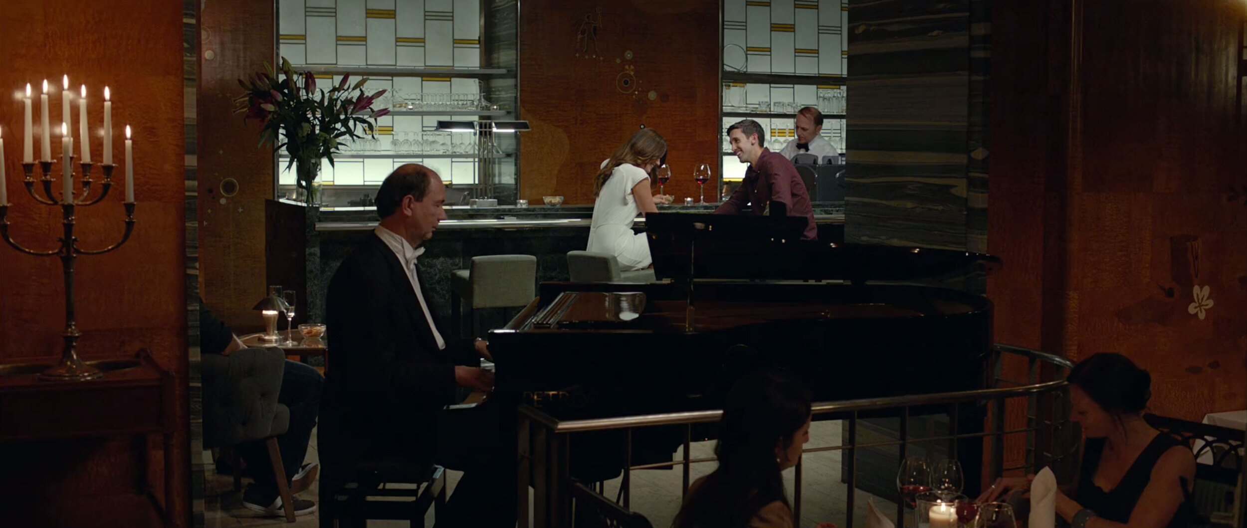 Setdesign / Black accent / Build on location