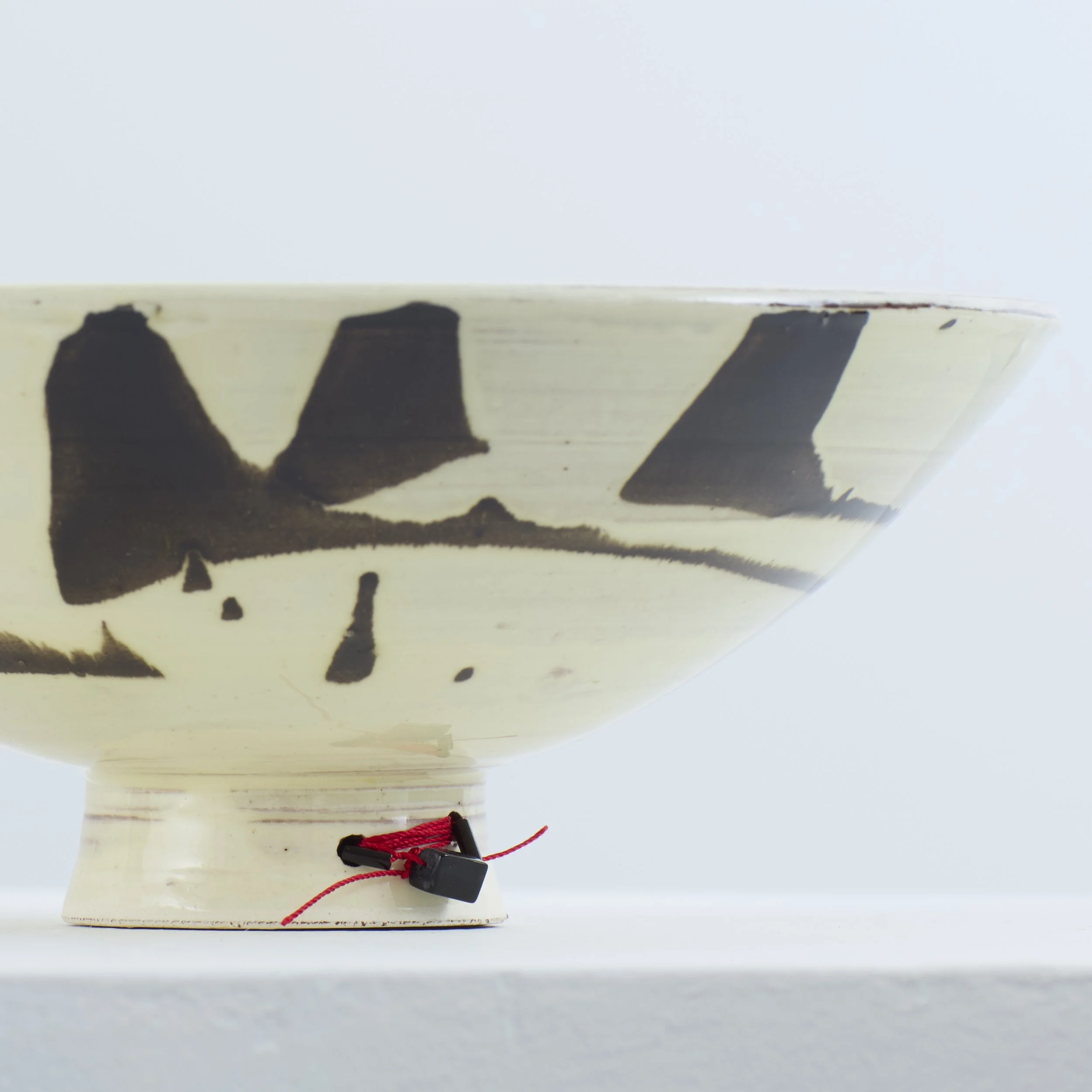 BOWL048-C.jpg
