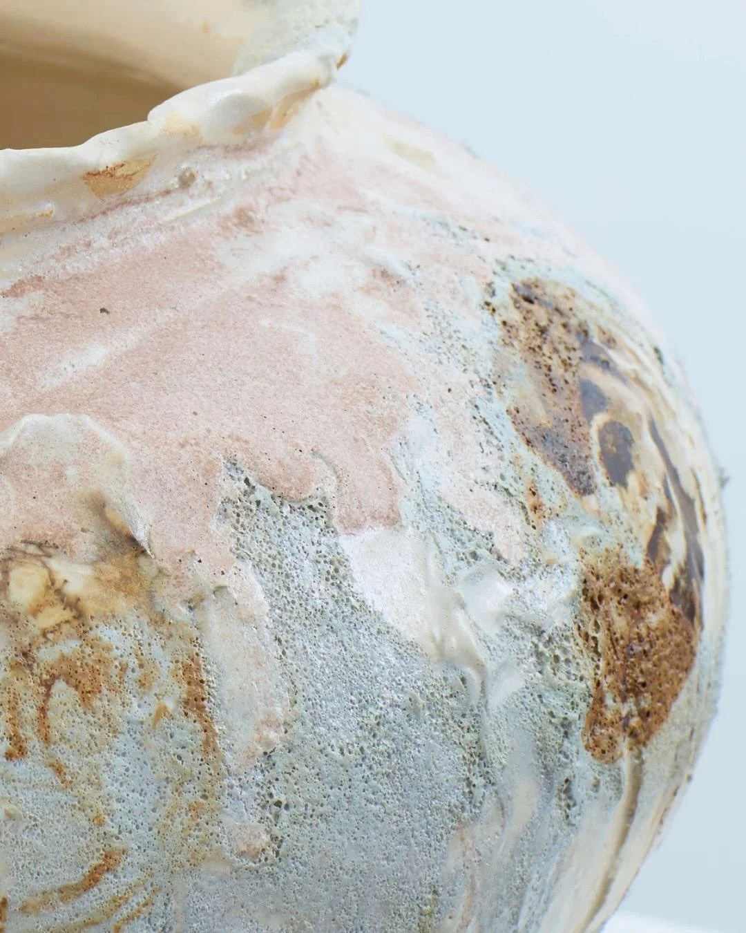 Latest additions to the collection by Sway Ceramics are now available for both hire and purchase at M.A.H Gallery. 

For pricing and availability please email enquiries@mah-gallery.com 

#mahgallery #mahgallery_london #london #swayceramics #ceramicis