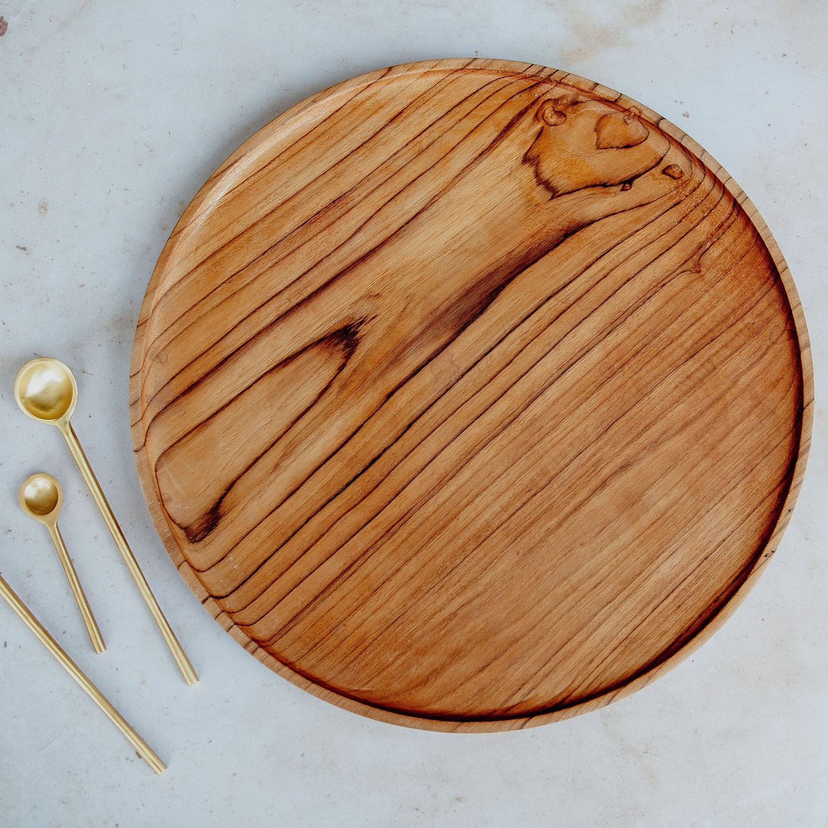 HR189+Round+Teak+serving+board+%C2%A333.00.jpg