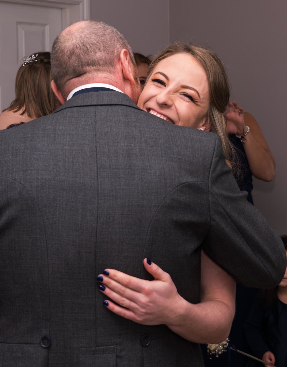 wedding-photos-bridal-preparations-ye-olde-plough-house-essex-205-2.jpg