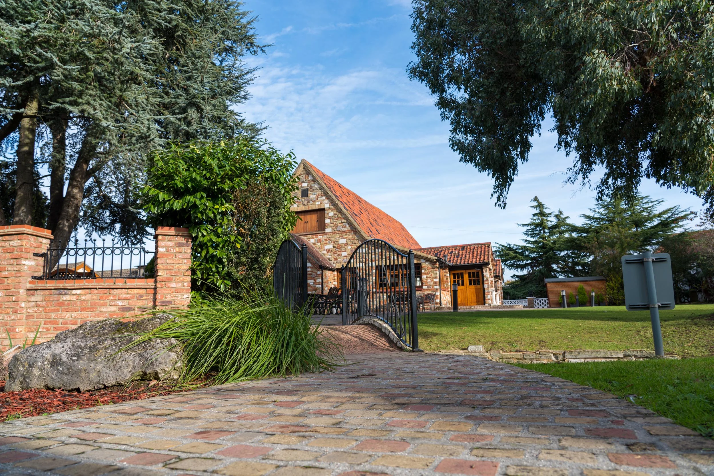Wedding Photography At Ye Olde Plough House In Essex Adrian Miller 