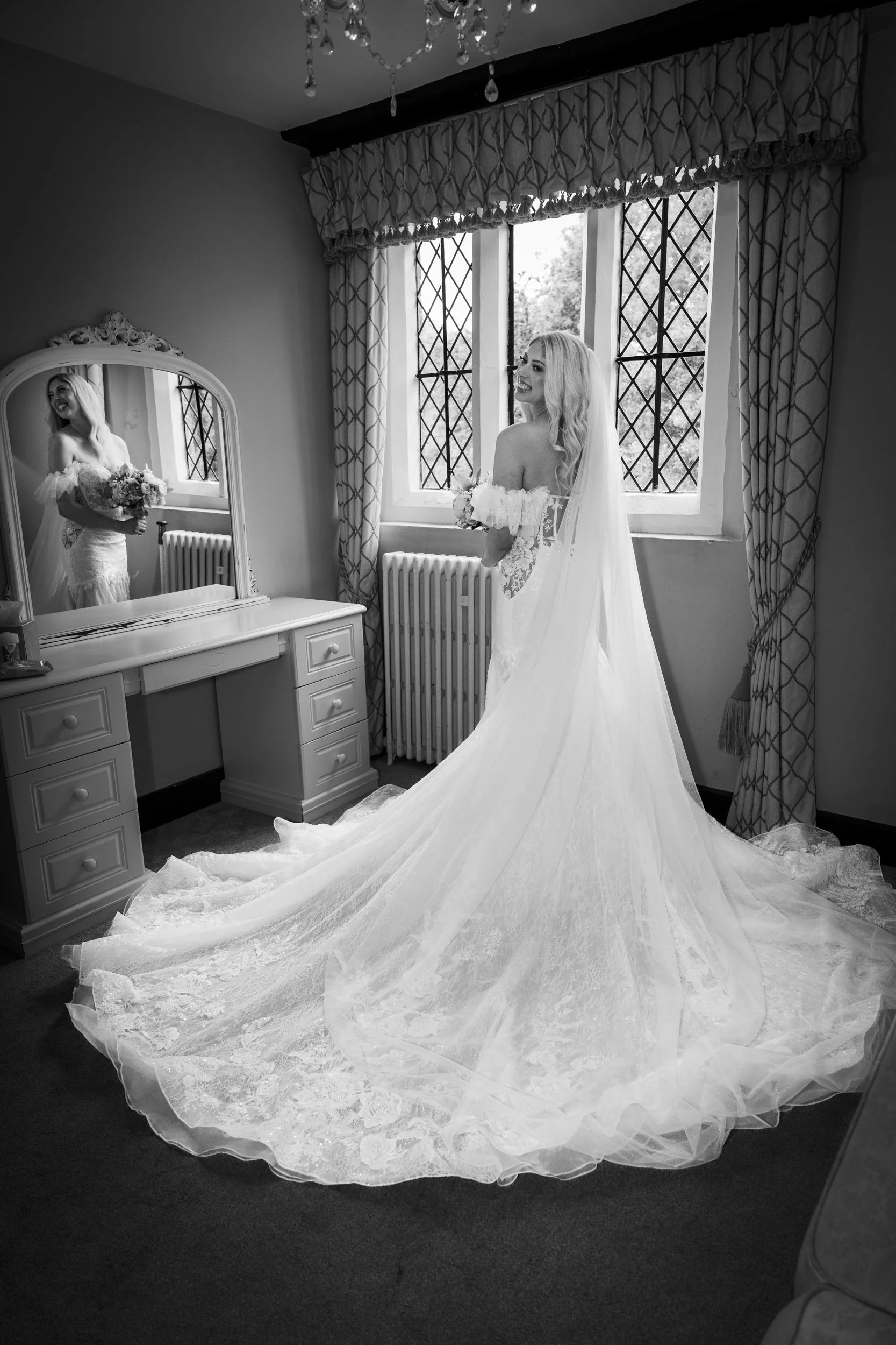 Leez Priory Wedding ~ Jack & Emma 010.jpg