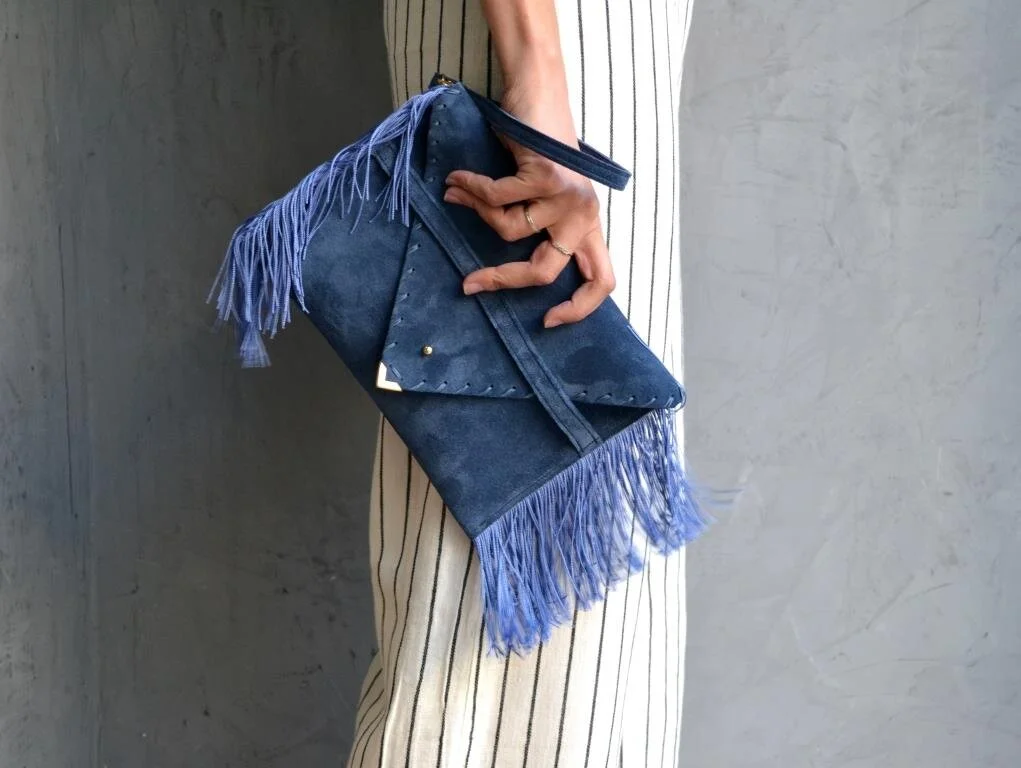 Small Medusa Clutch in blue raf